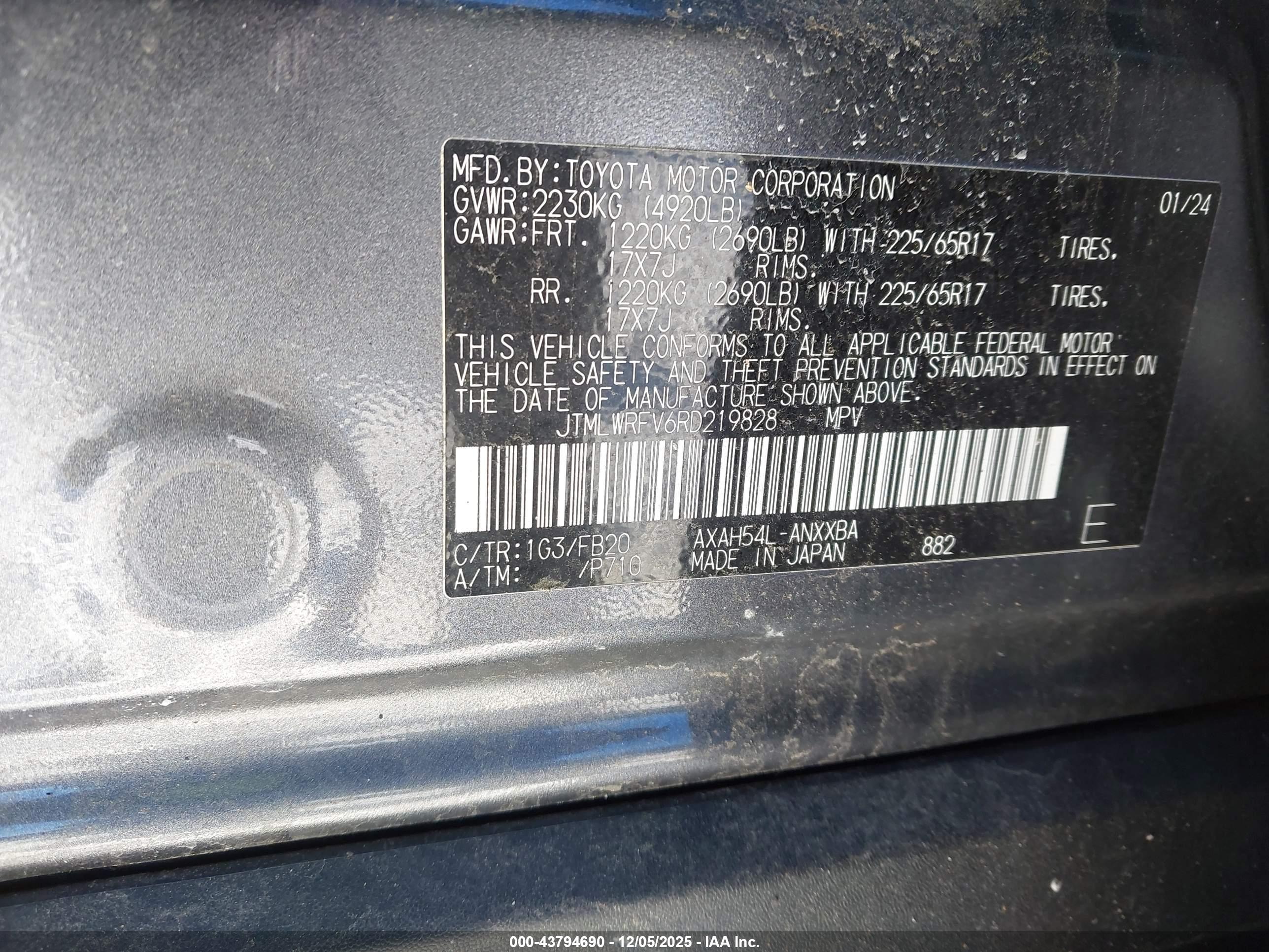 TOYOTA RAV4 image 9