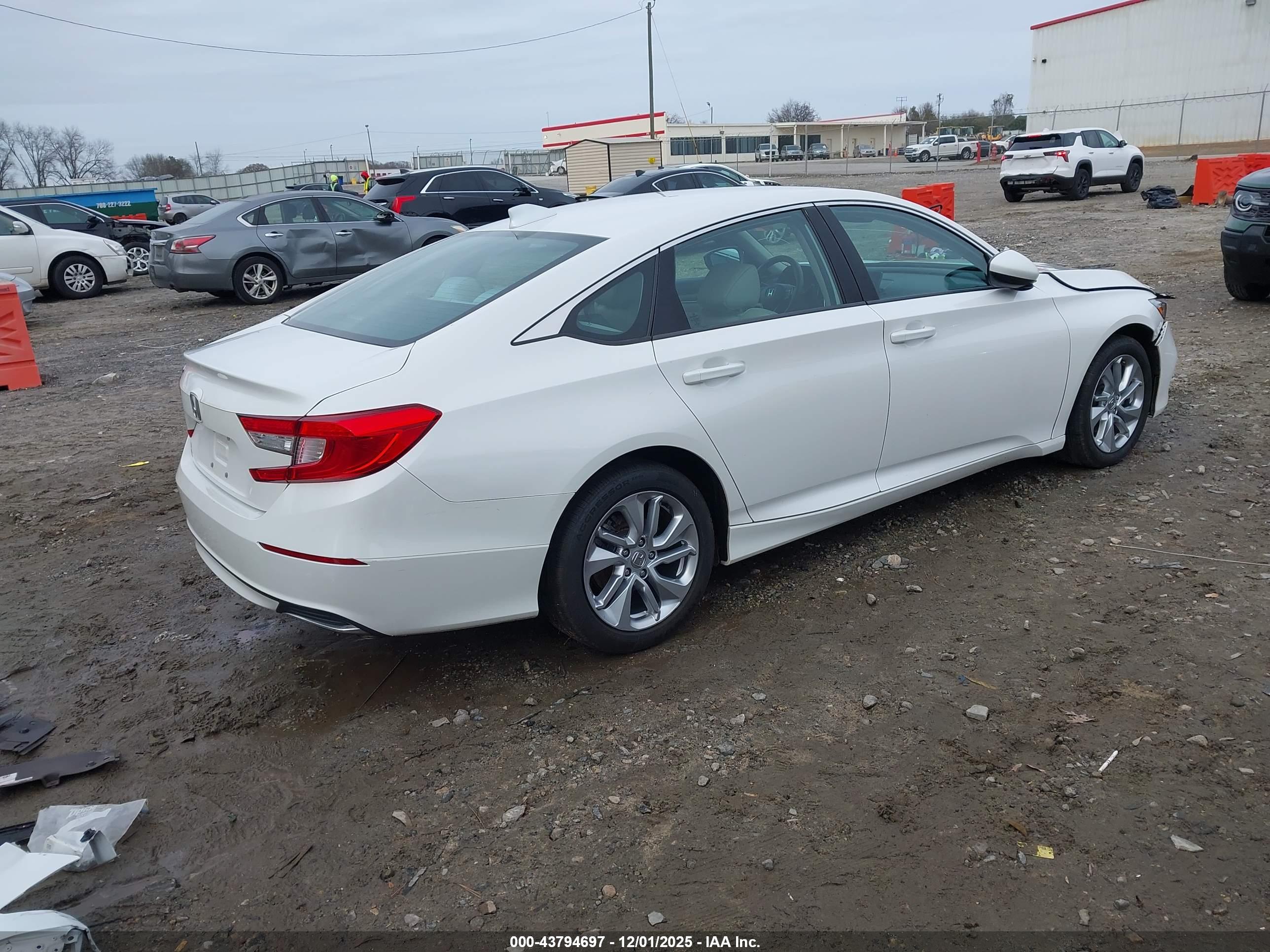 HONDA ACCORD image 4
