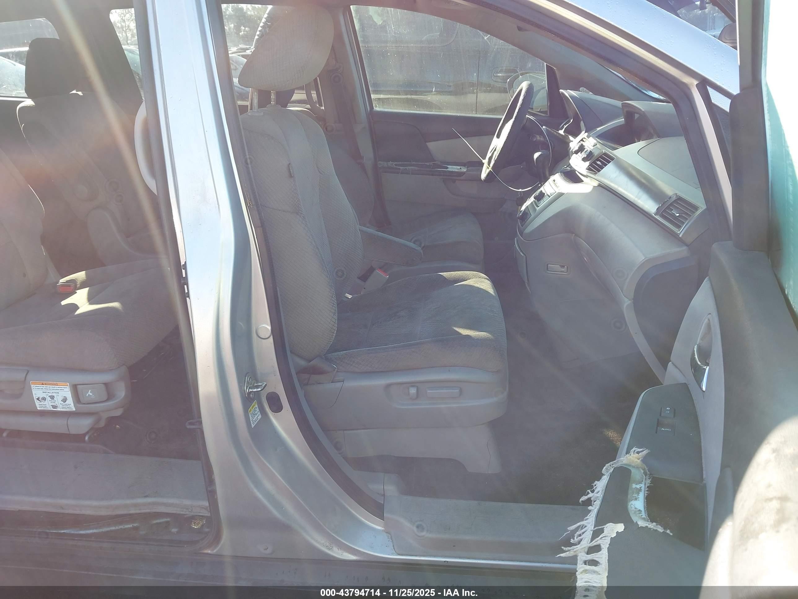 HONDA ODYSSEY image 5