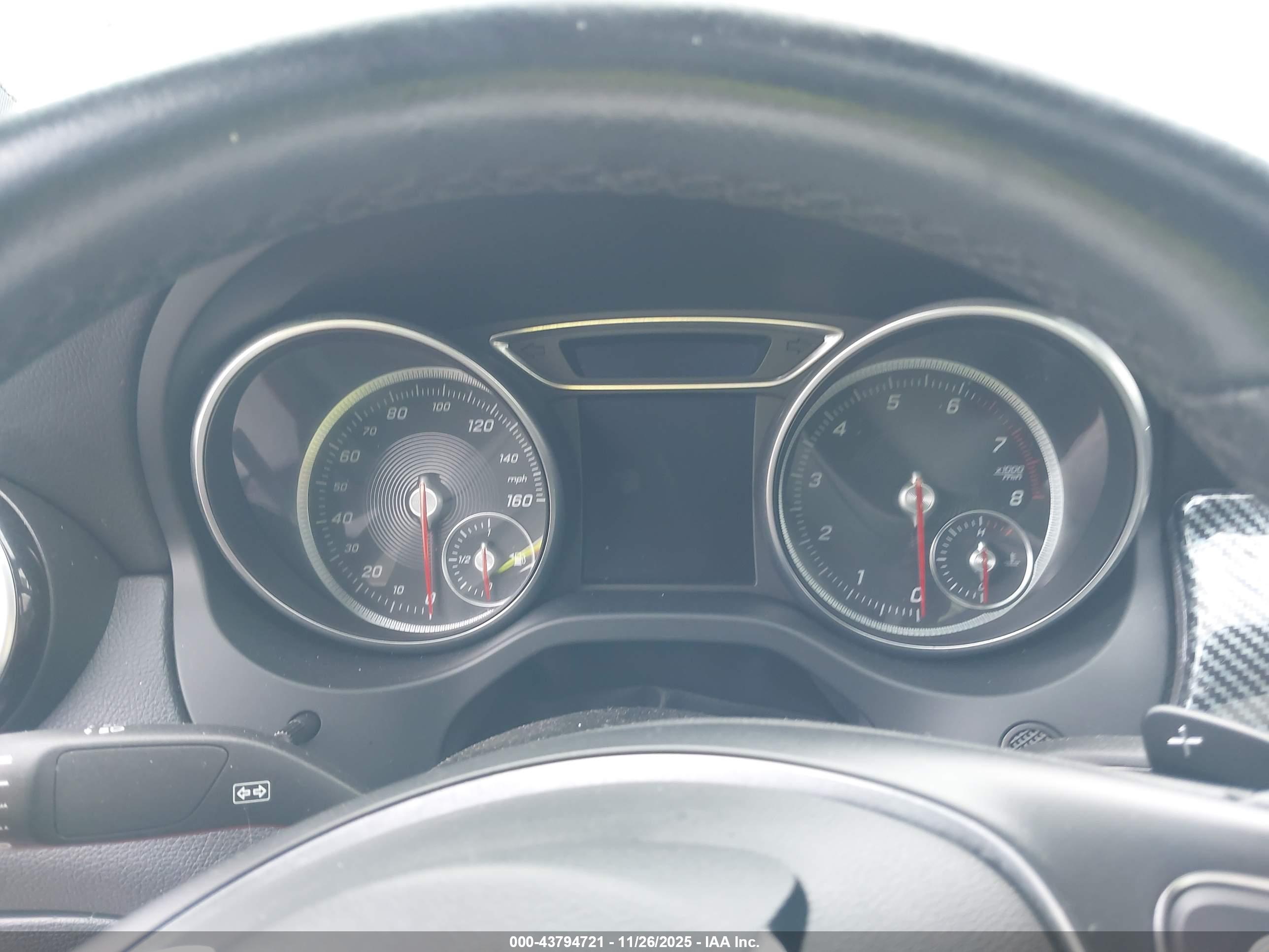 MERCEDES-BENZ CLA image 7
