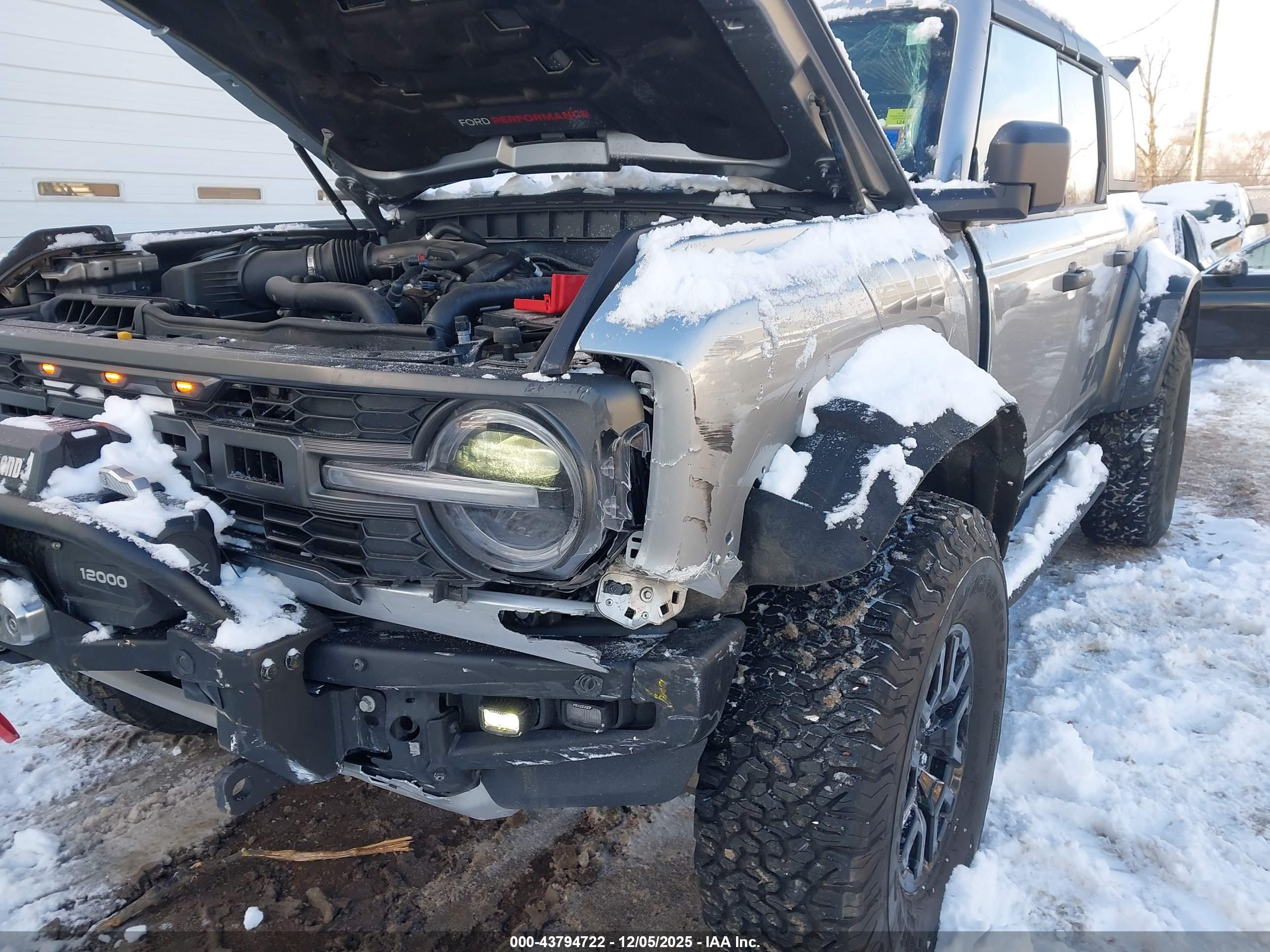FORD BRONCO image 6