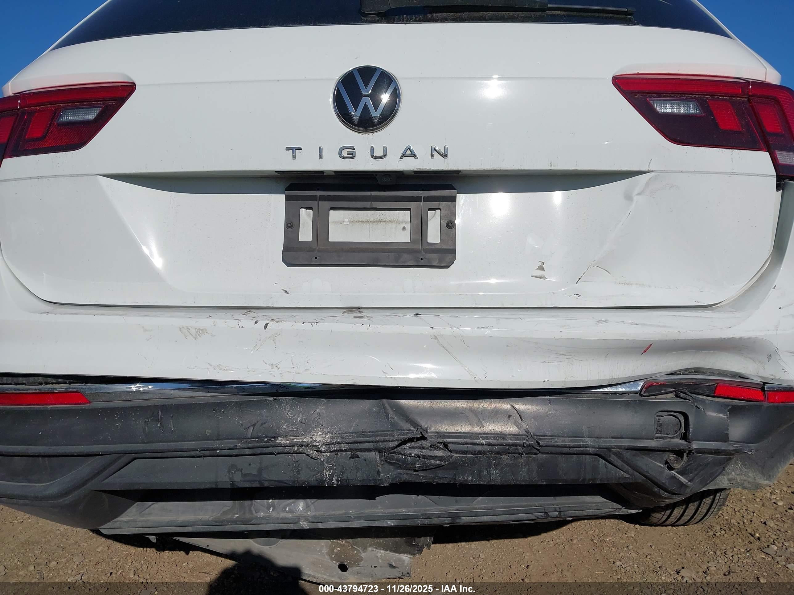VOLKSWAGEN TIGUAN image 6