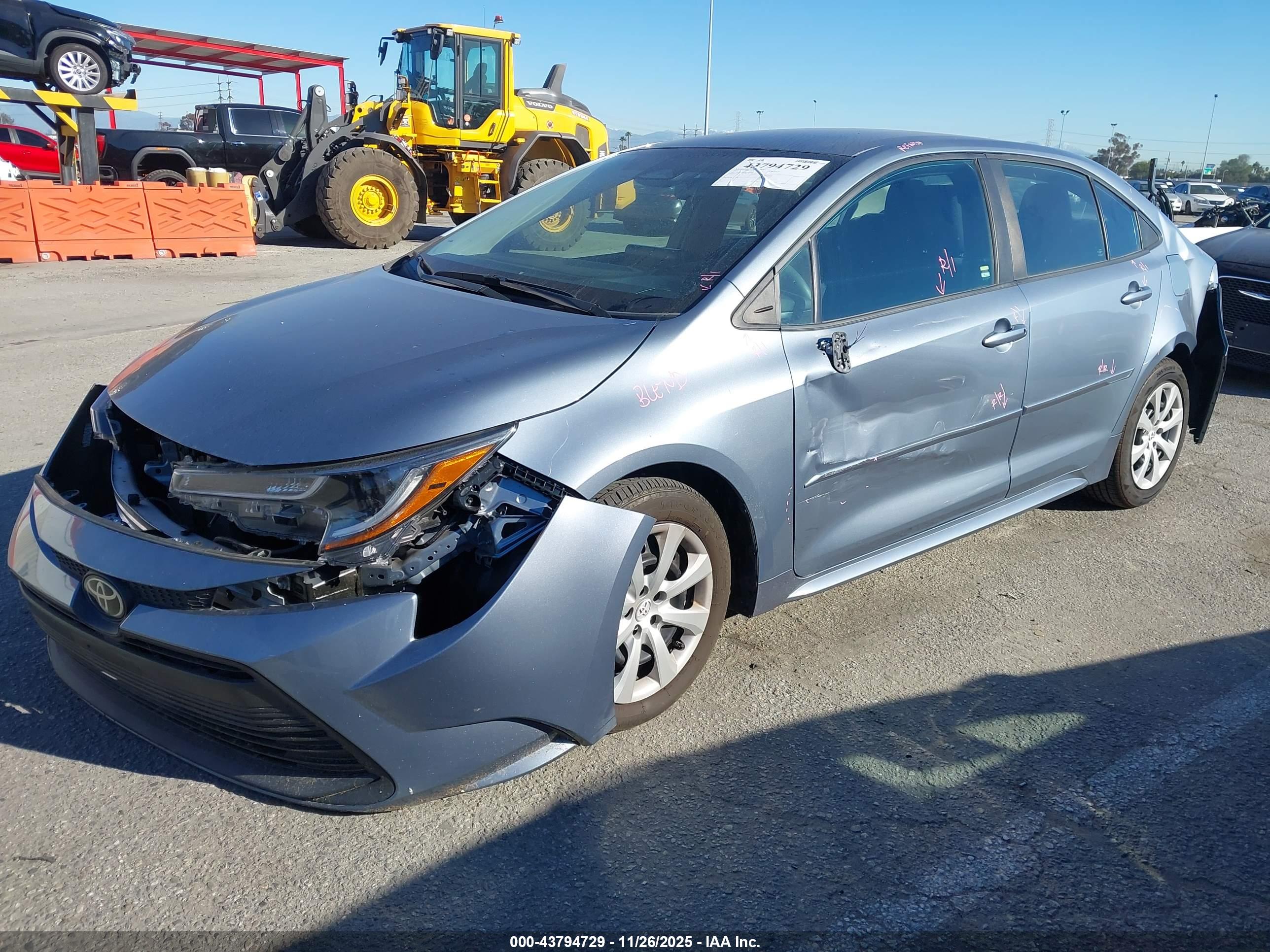 TOYOTA COROLLA image 2