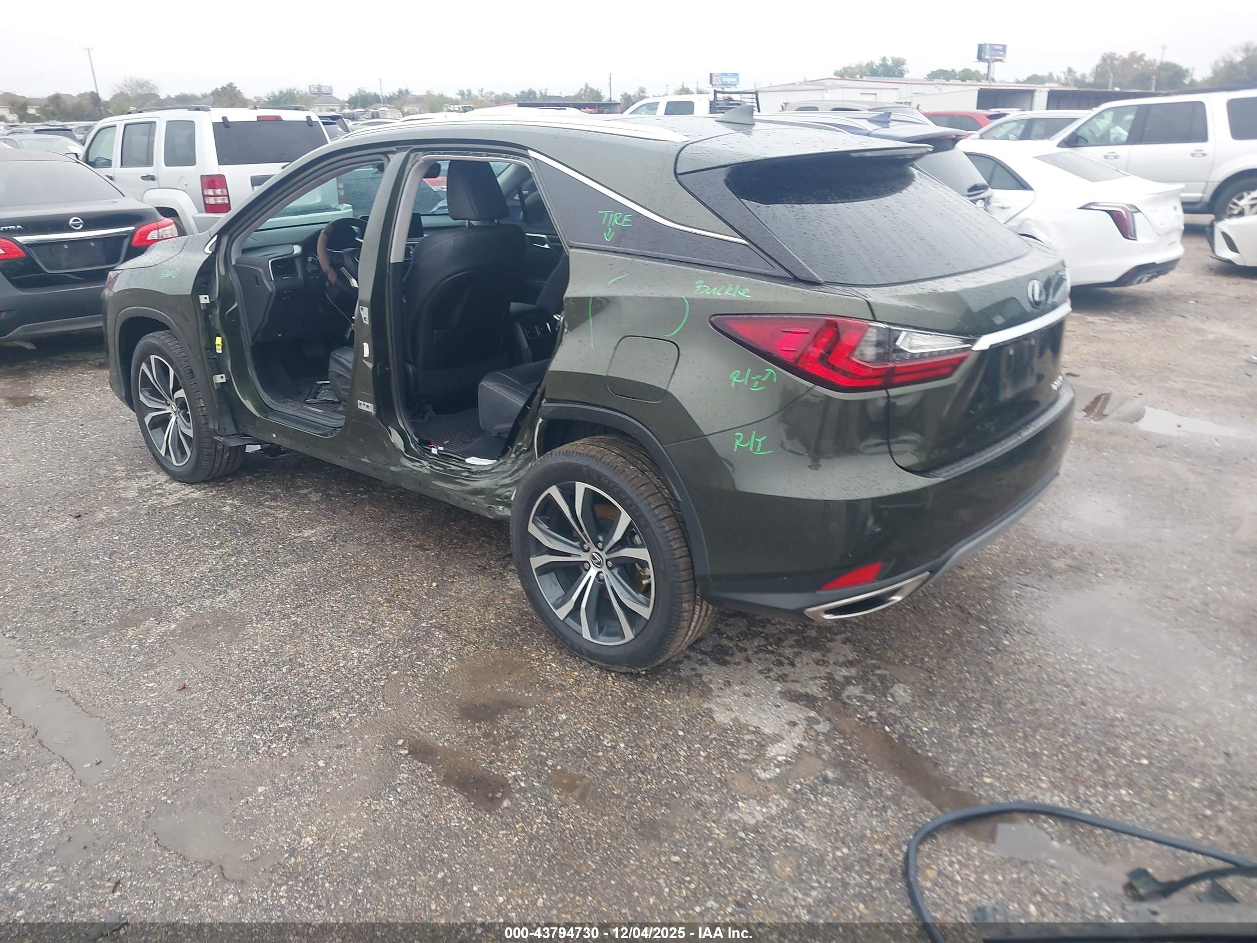 LEXUS RX image 3