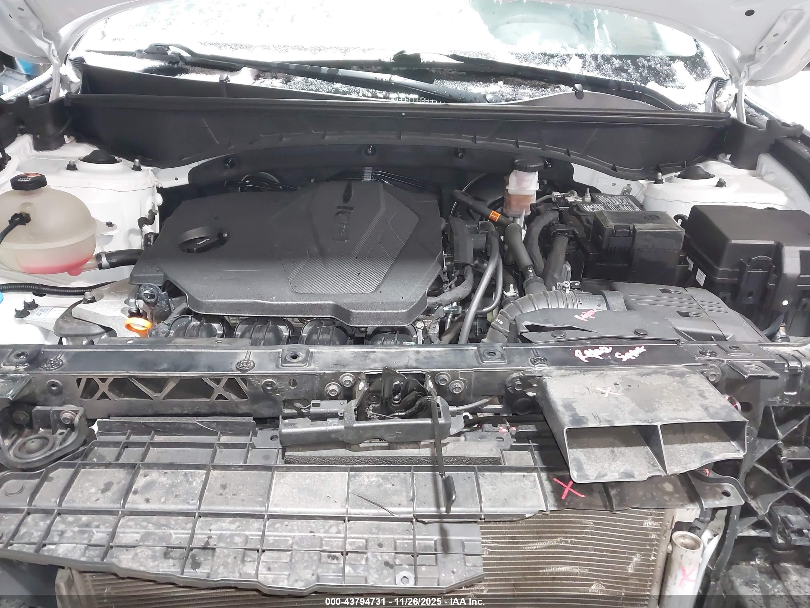 HYUNDAI TUCSON image 10
