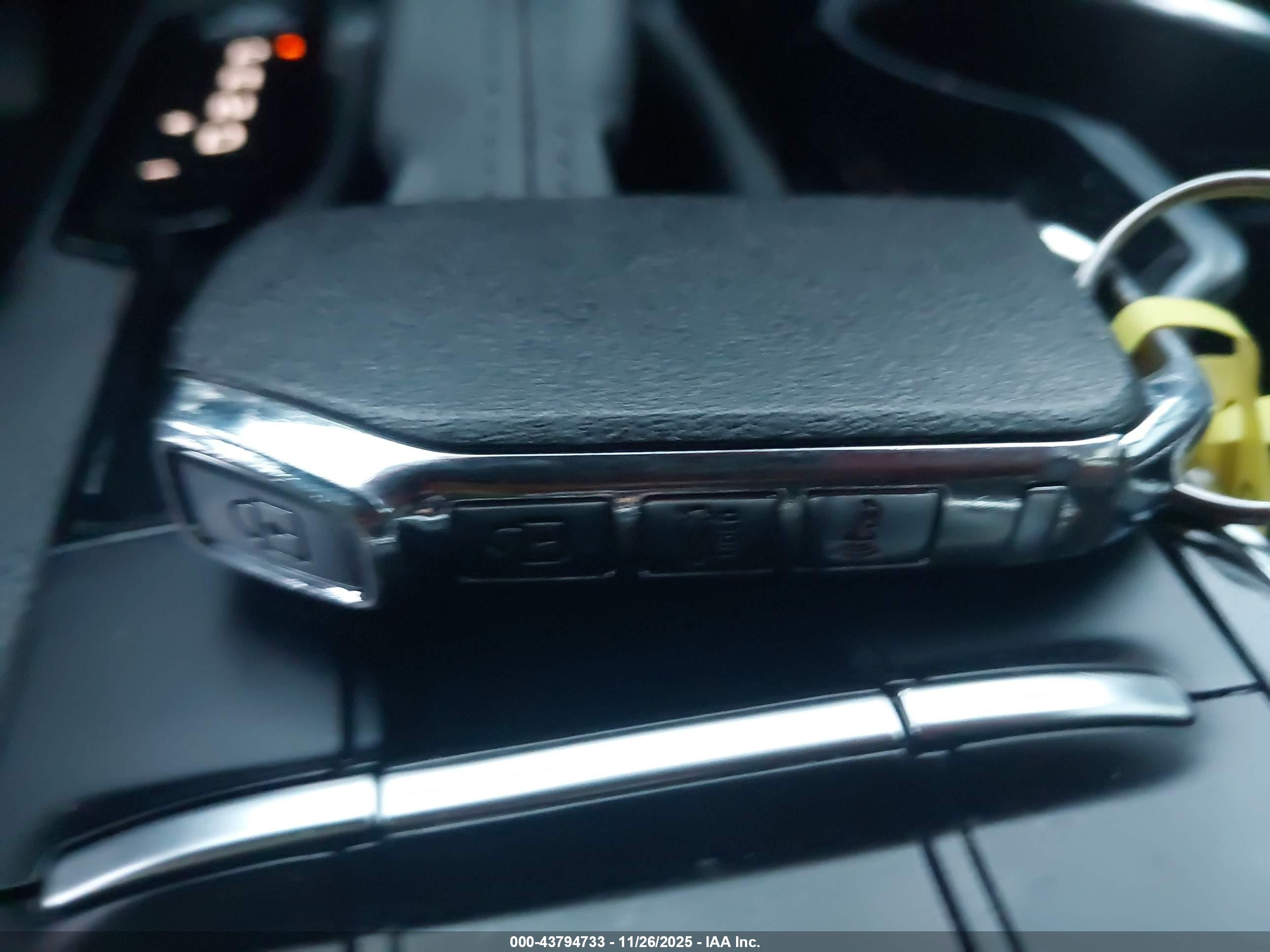 KIA K5 image 11