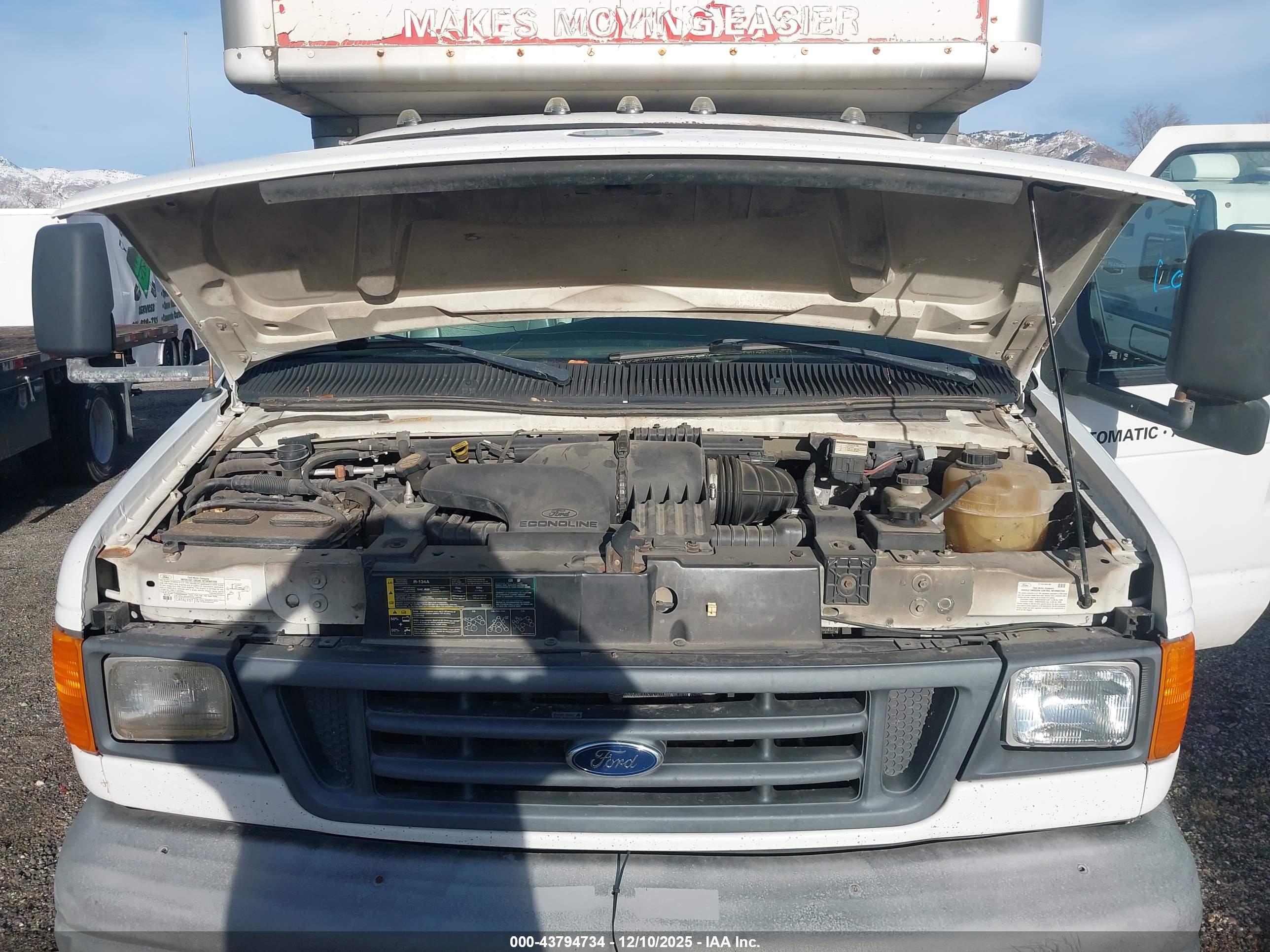 FORD E-450 image 10