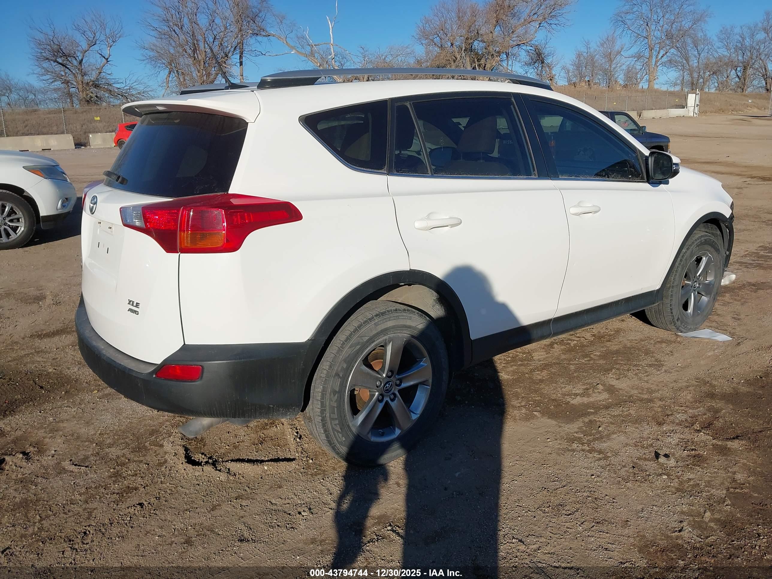 TOYOTA RAV4 image 4