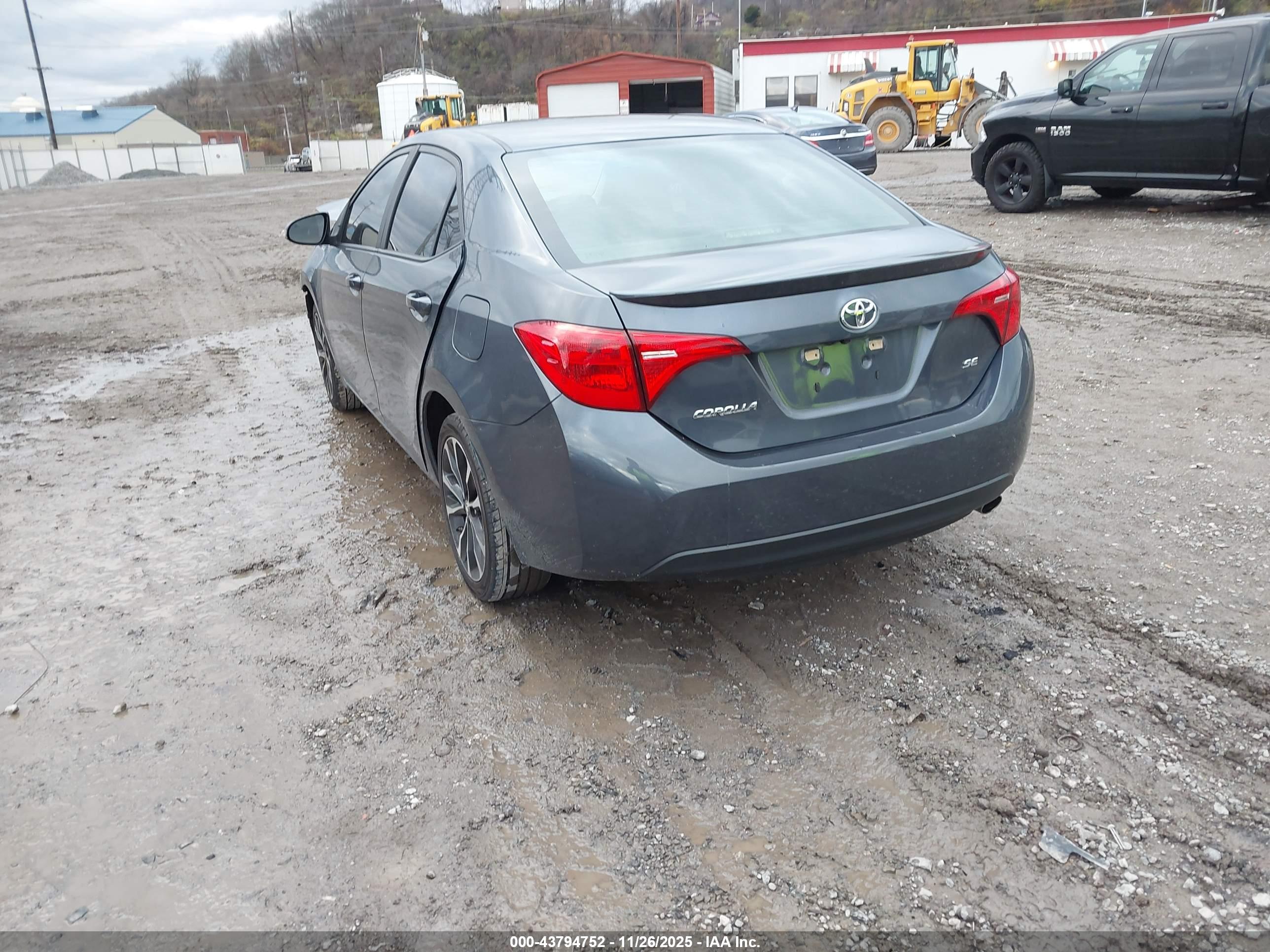 TOYOTA COROLLA image 3