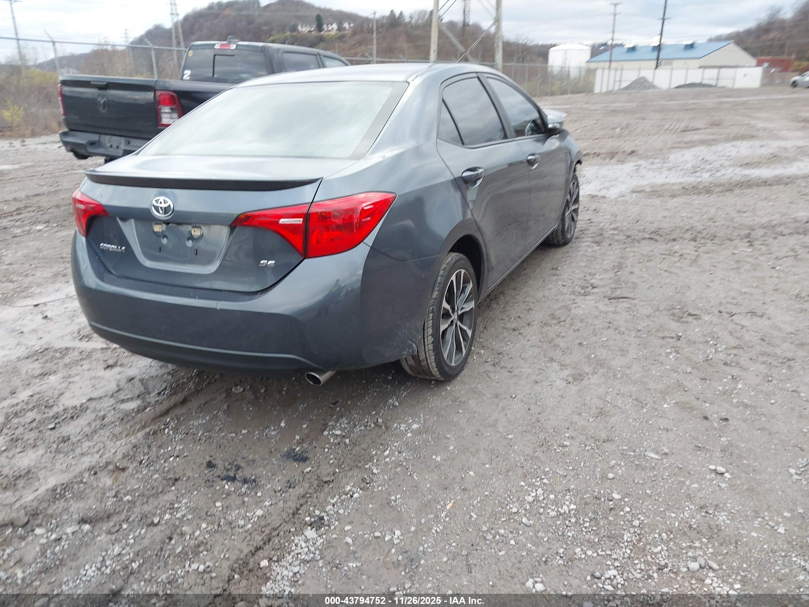 TOYOTA COROLLA image 4