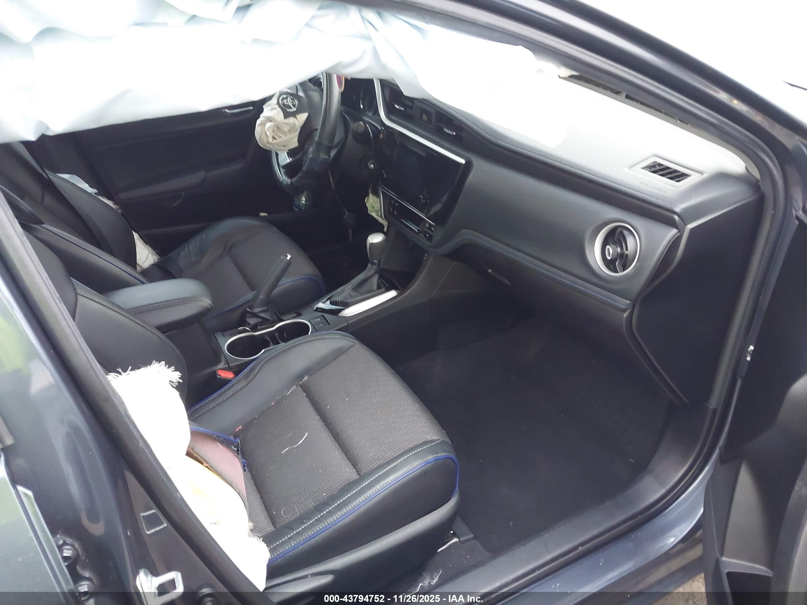 TOYOTA COROLLA image 5