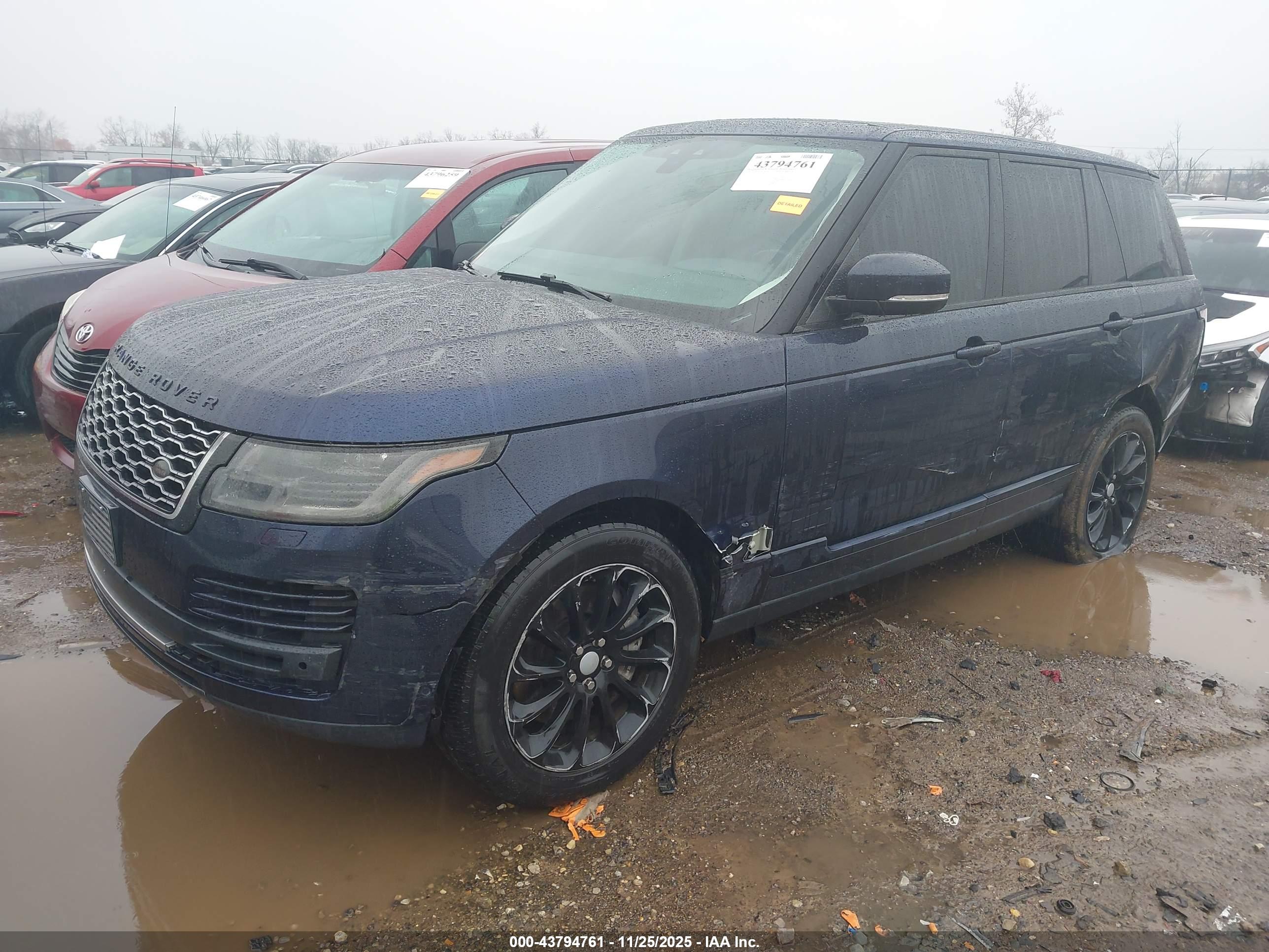 LAND ROVER image 2