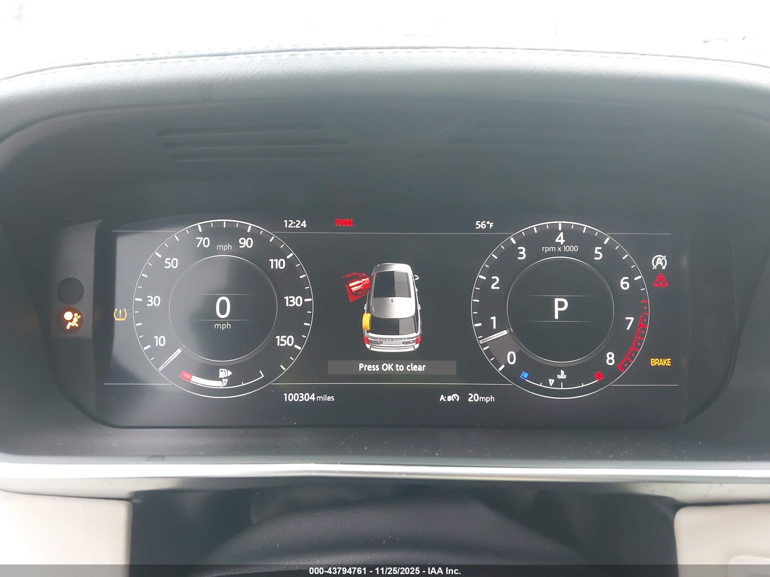 LAND ROVER image 7