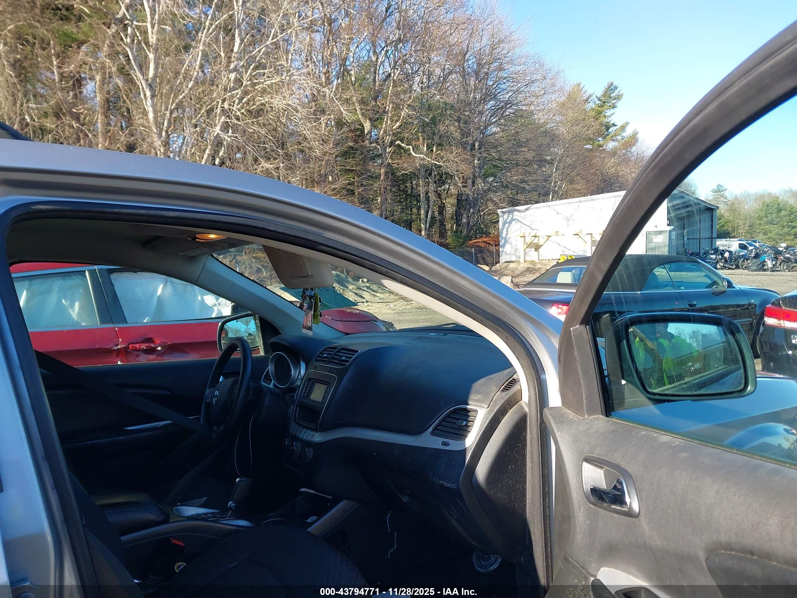 DODGE JOURNEY image 5