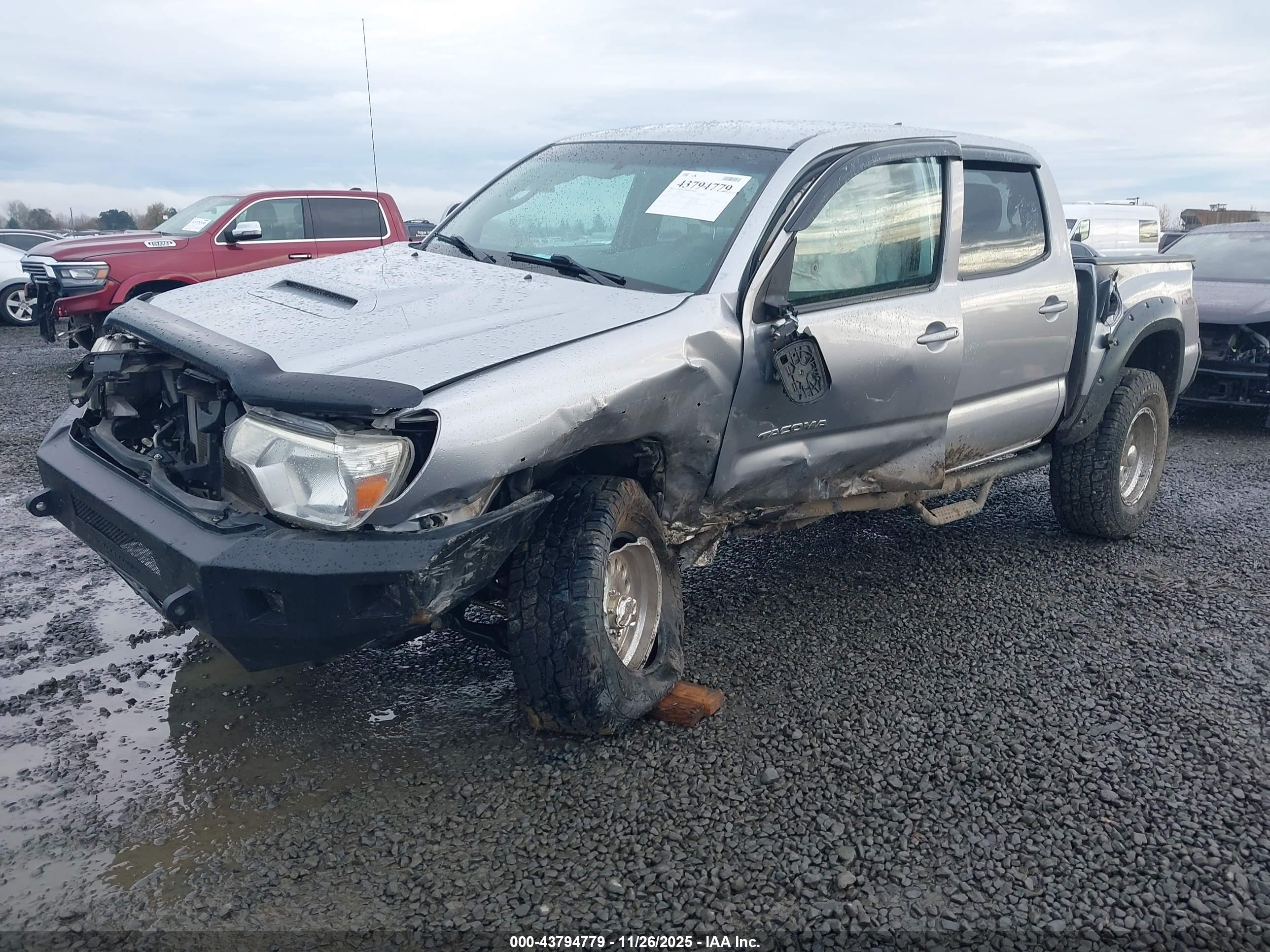 TOYOTA TACOMA image 2