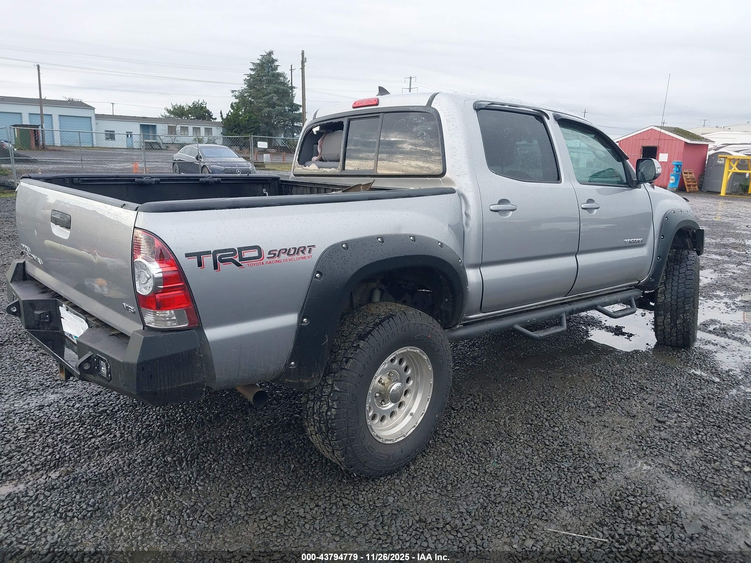 TOYOTA TACOMA image 4