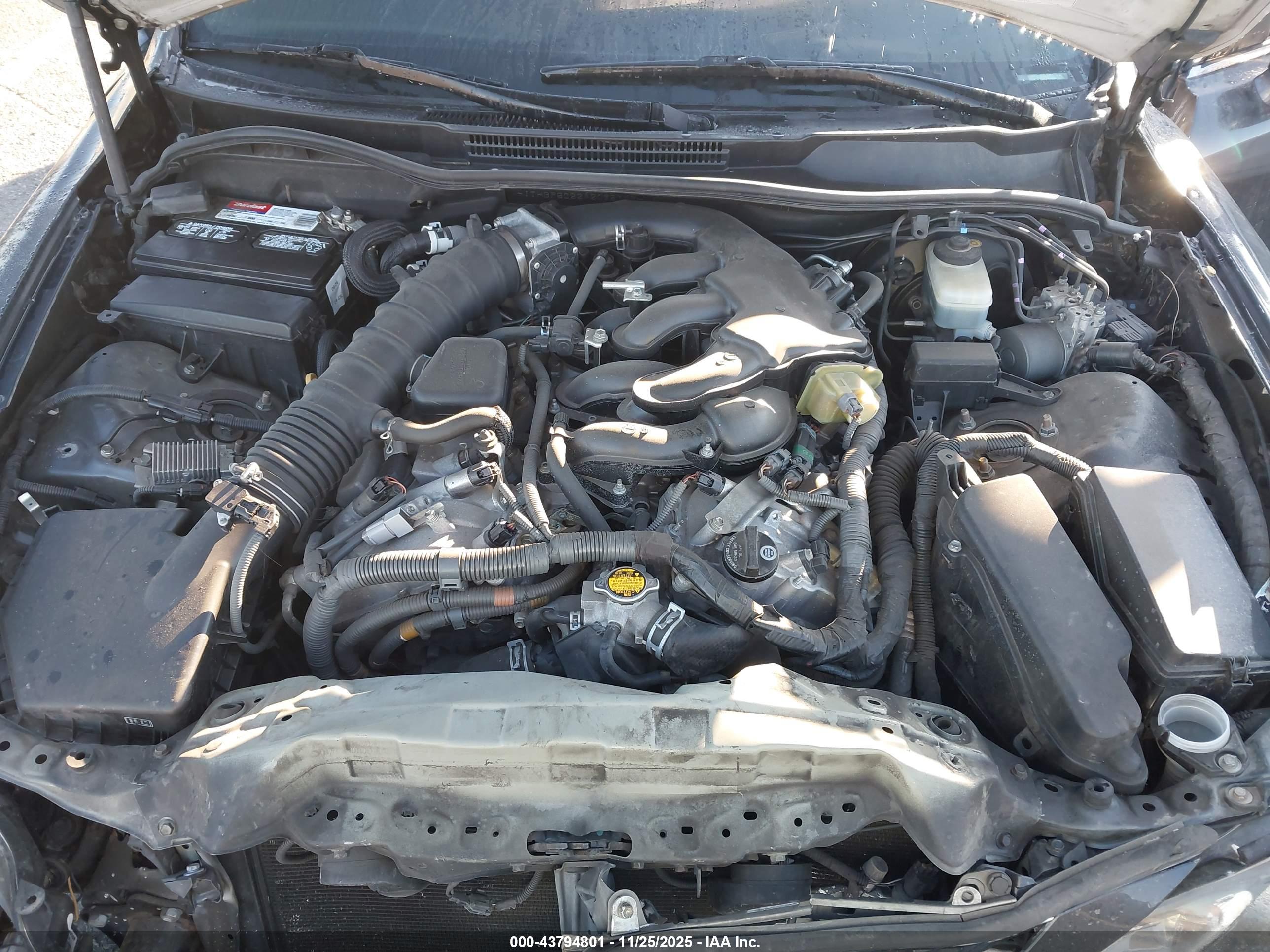 LEXUS IS image 10