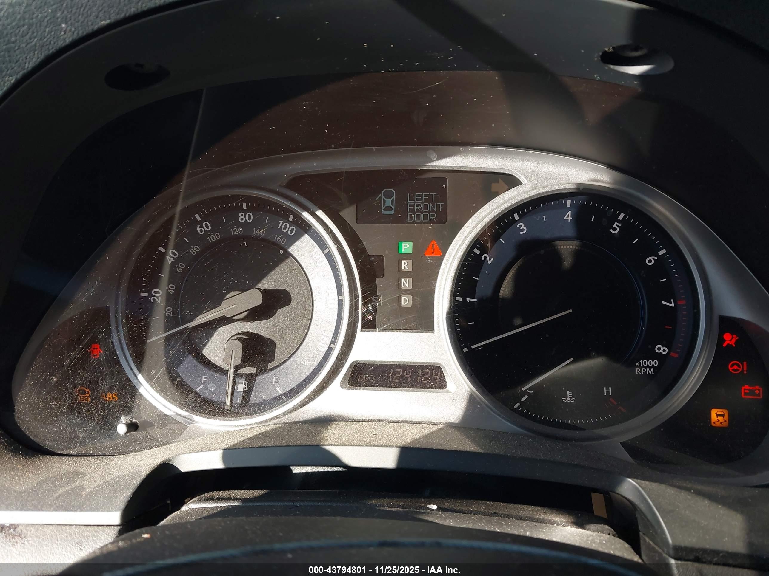 LEXUS IS image 7