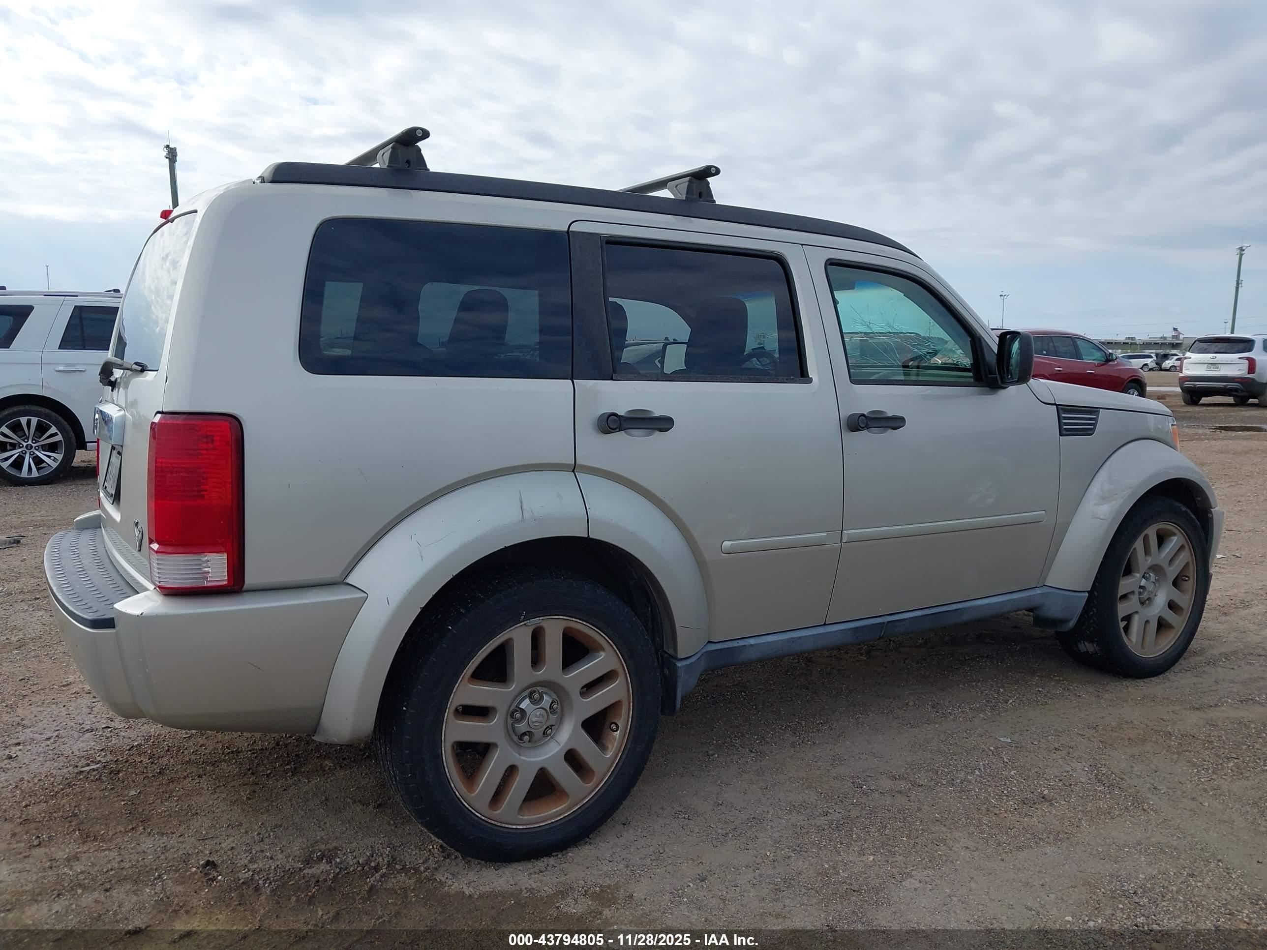DODGE NITRO image 4