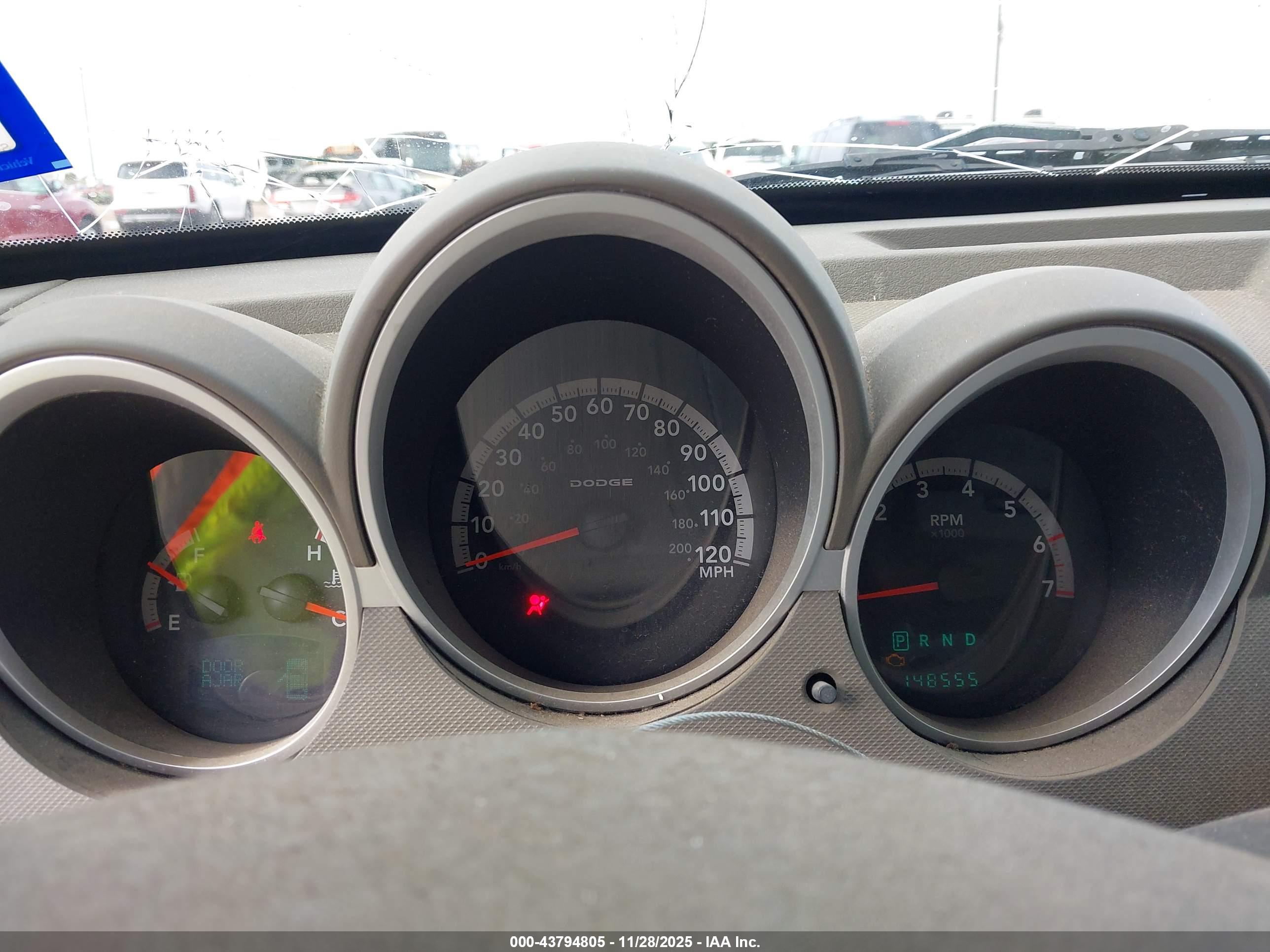 DODGE NITRO image 7
