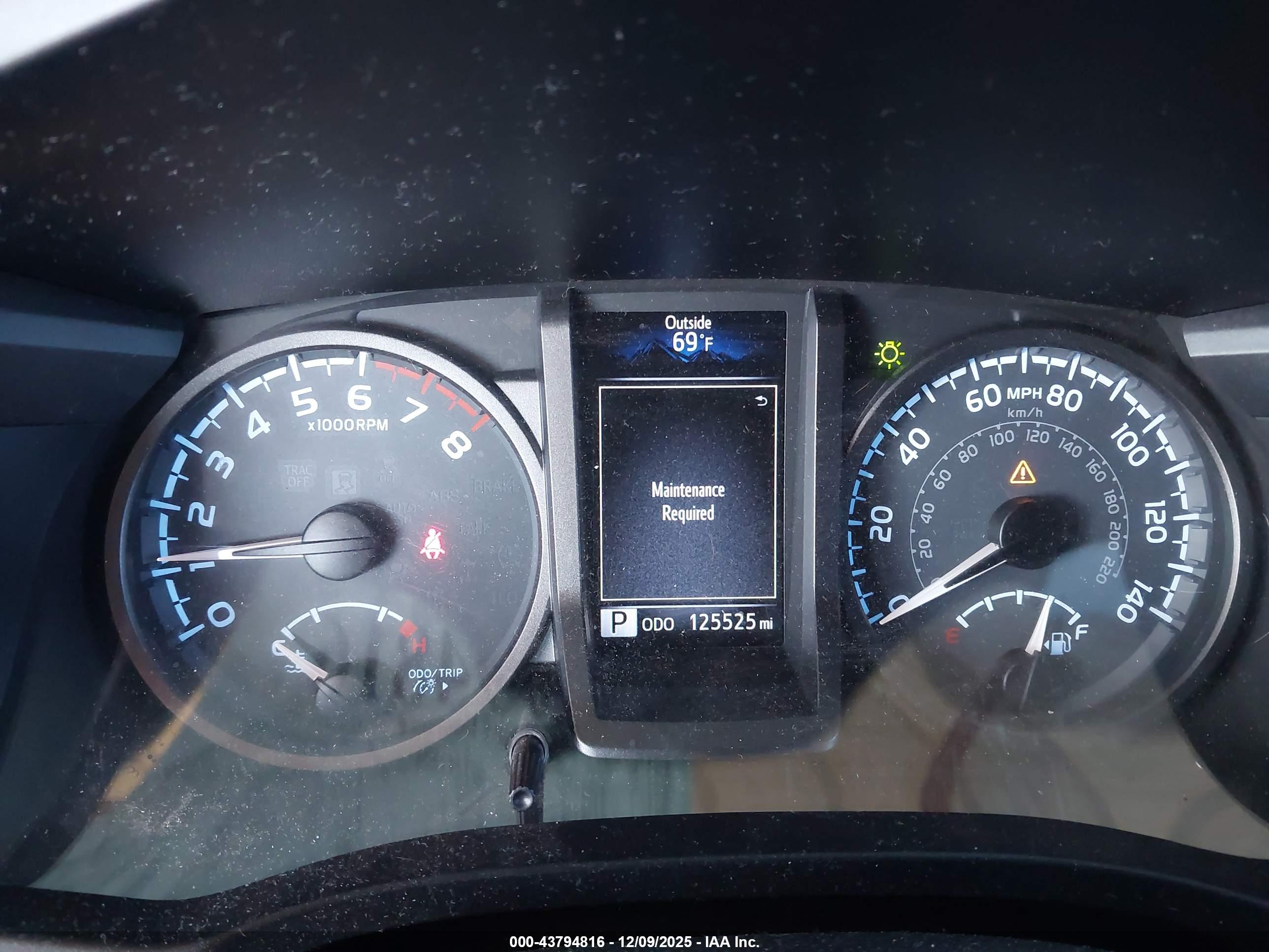 TOYOTA TACOMA image 7
