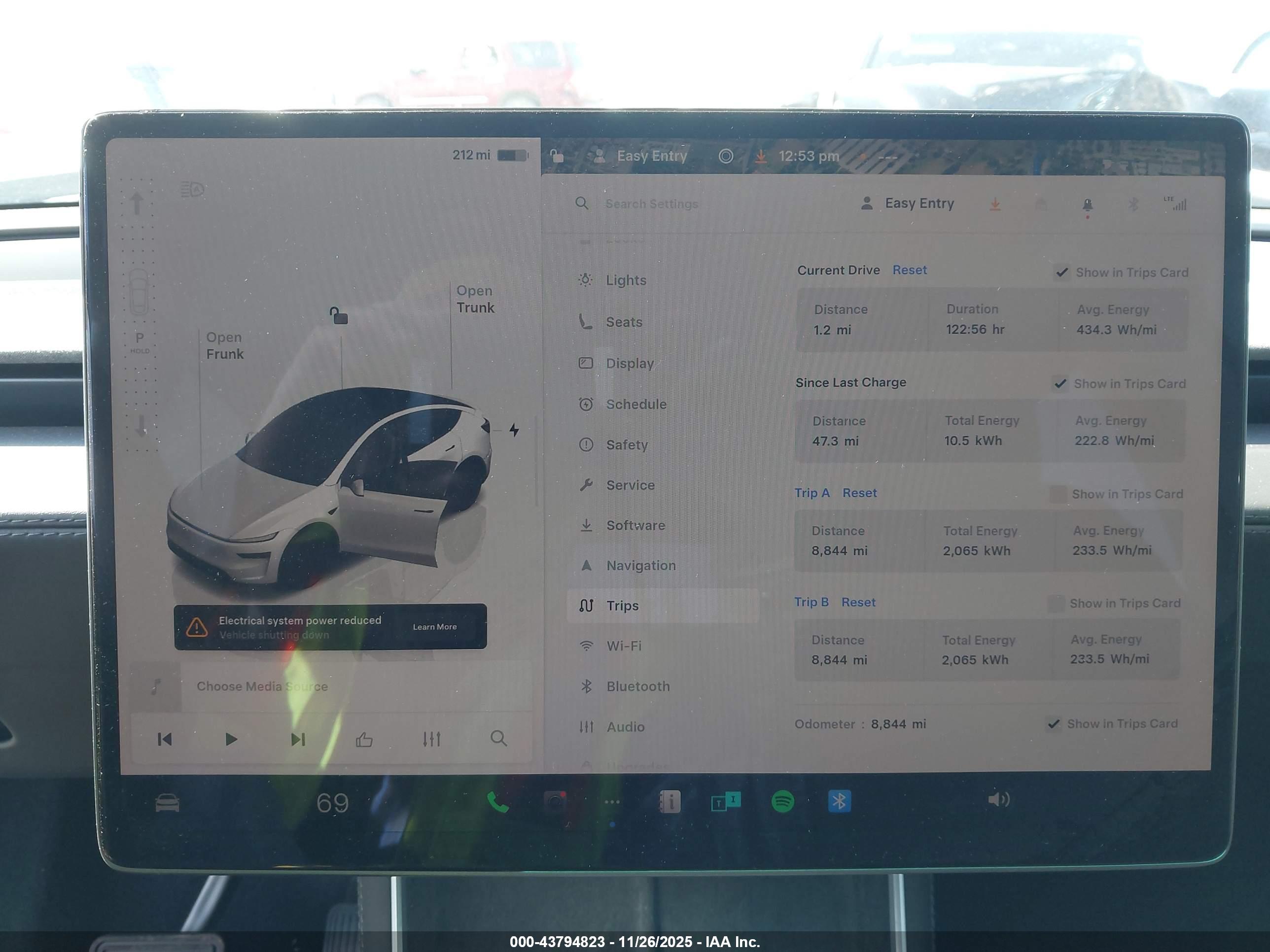 TESLA MODEL image 7