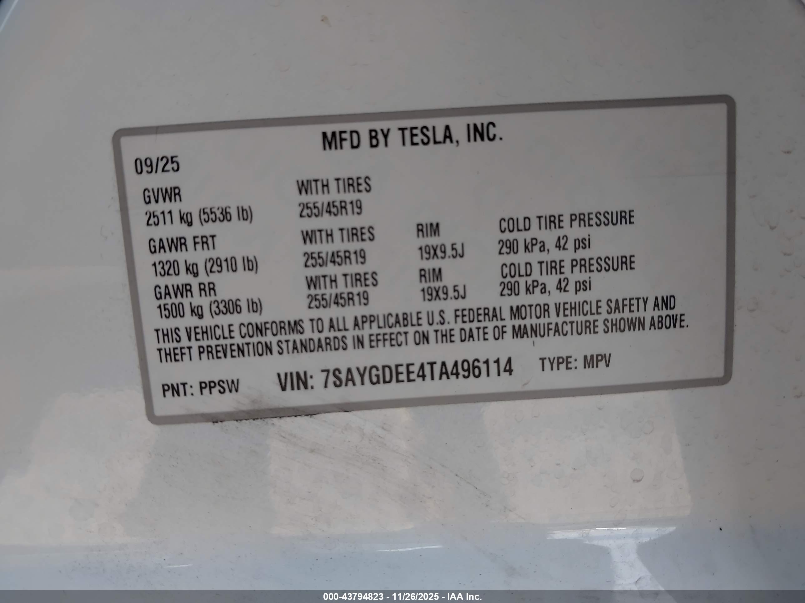TESLA MODEL image 9