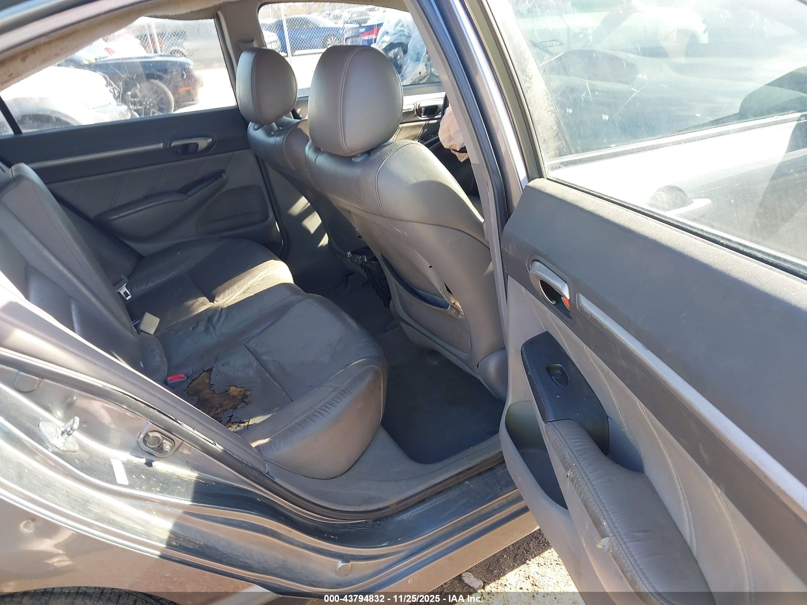 HONDA CIVIC image 8