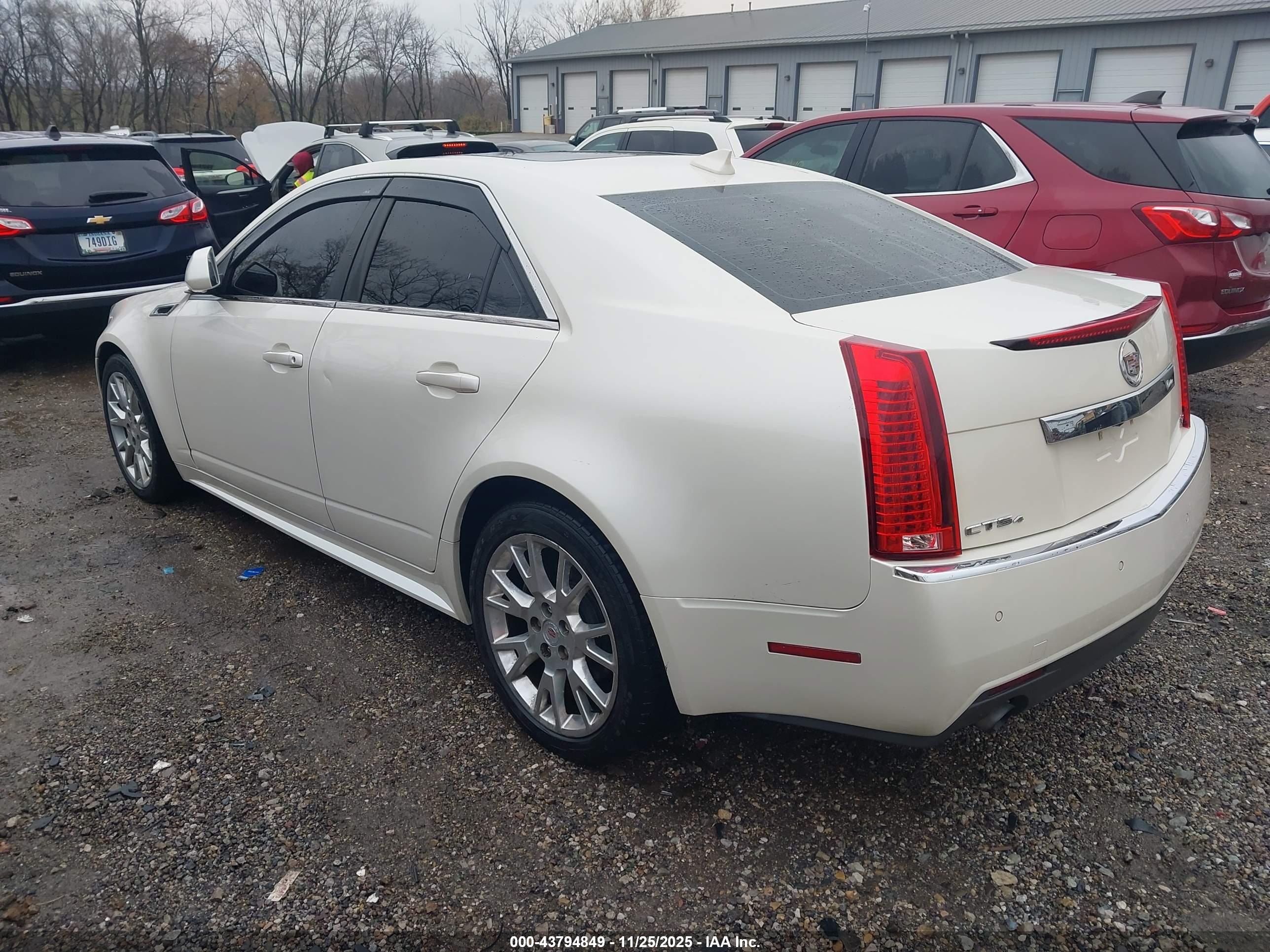 CADILLAC CTS image 3