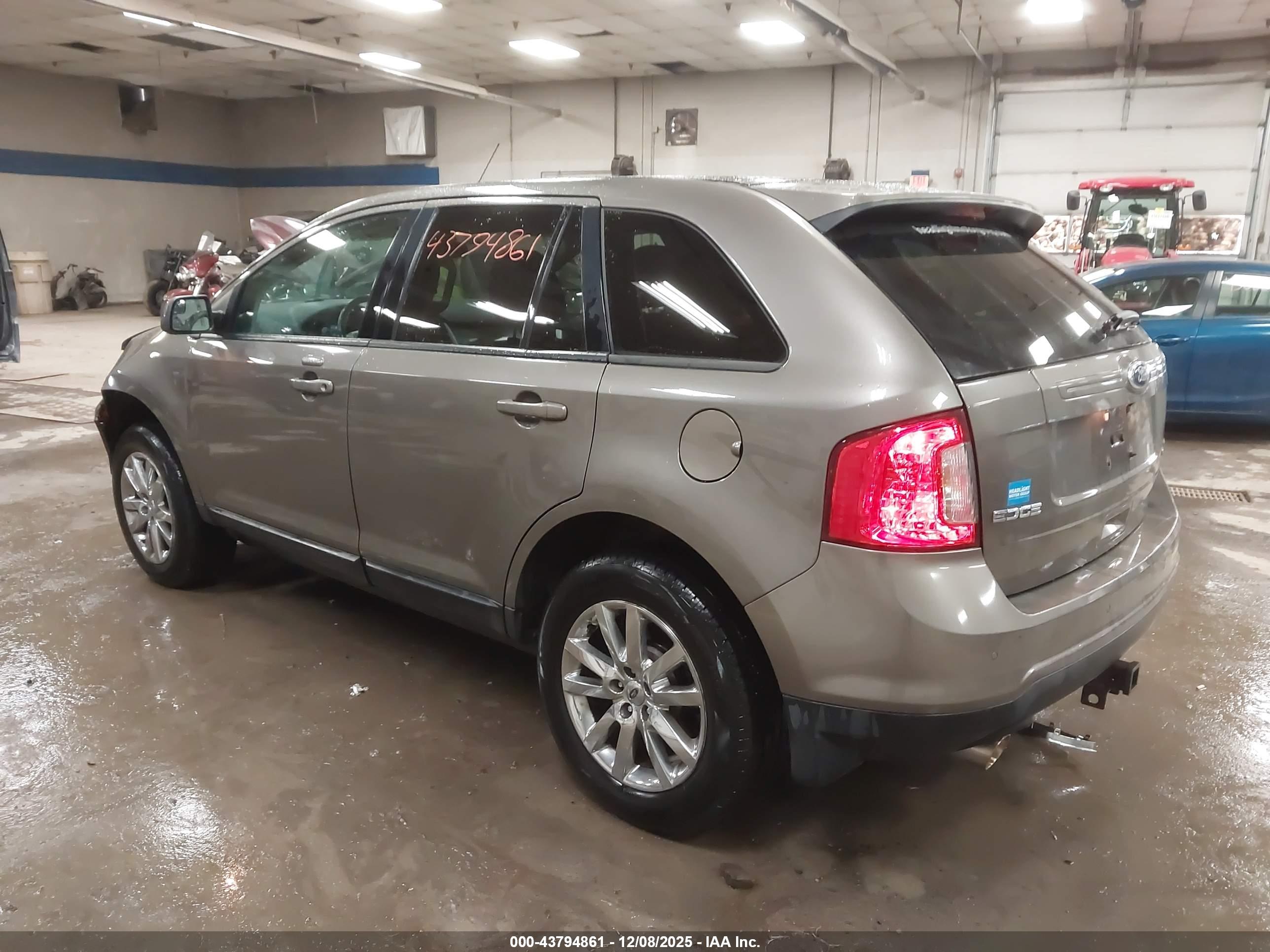 FORD EDGE image 3