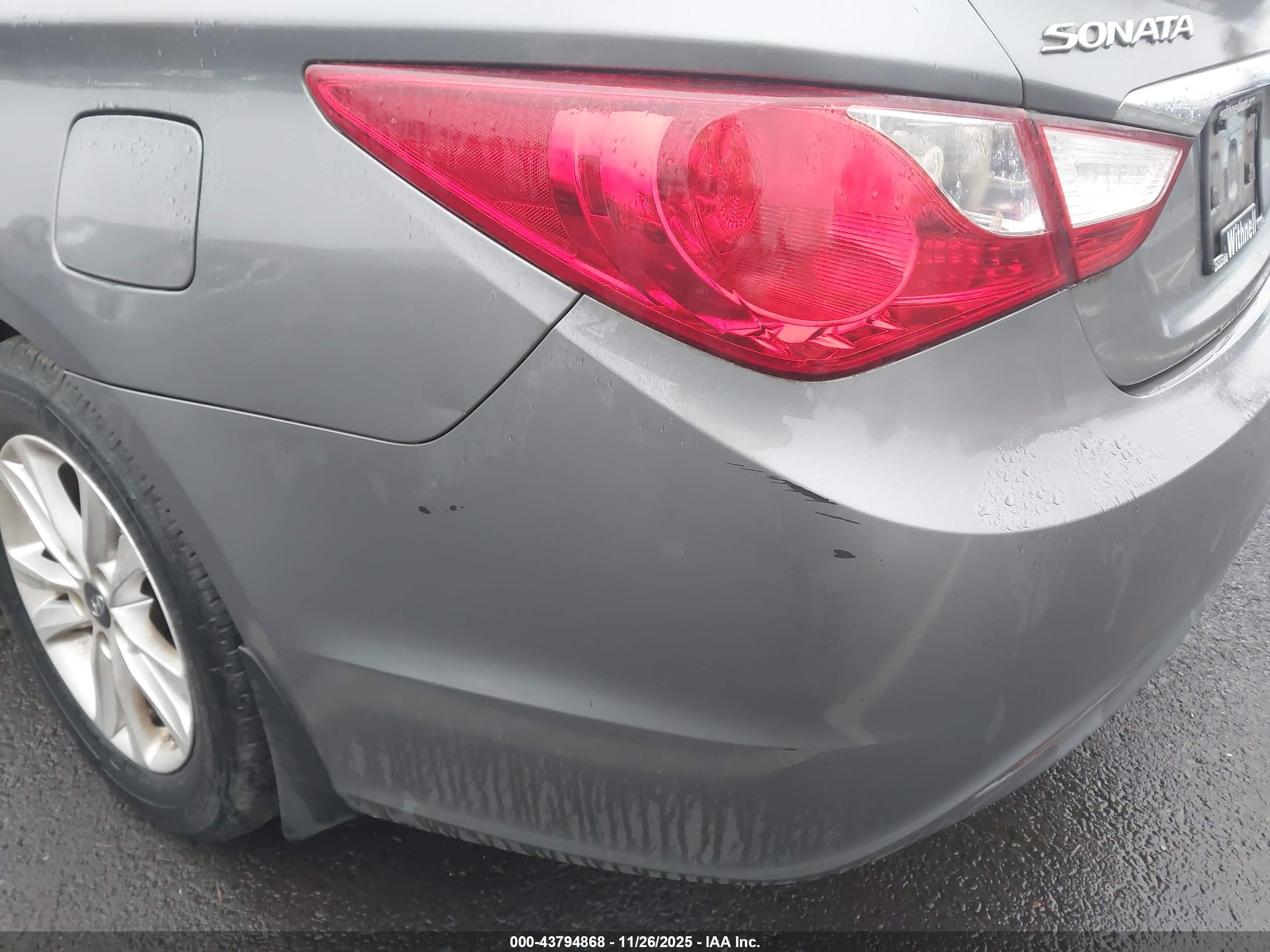 HYUNDAI SONATA image 6