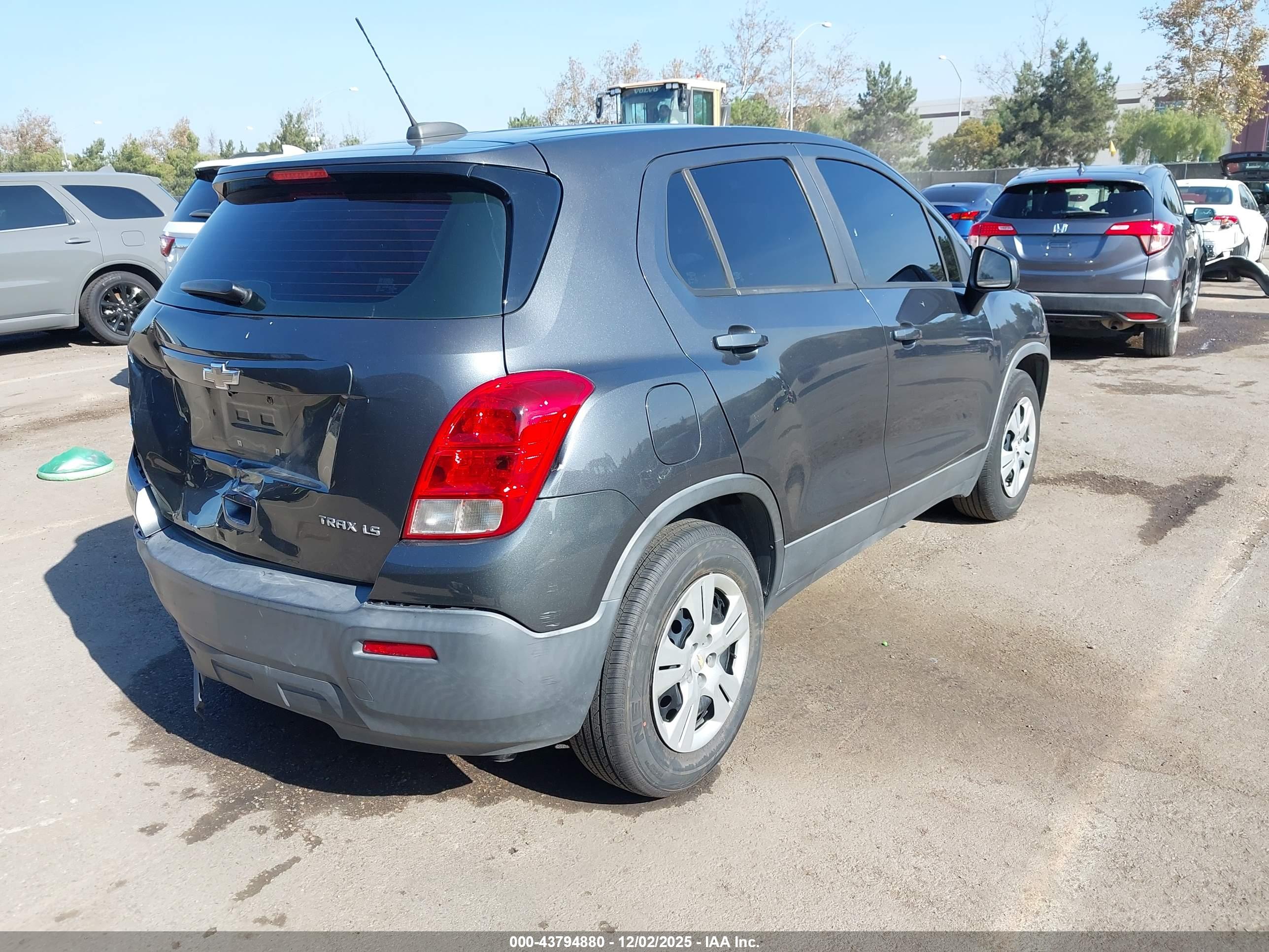 CHEVROLET TRAX image 4