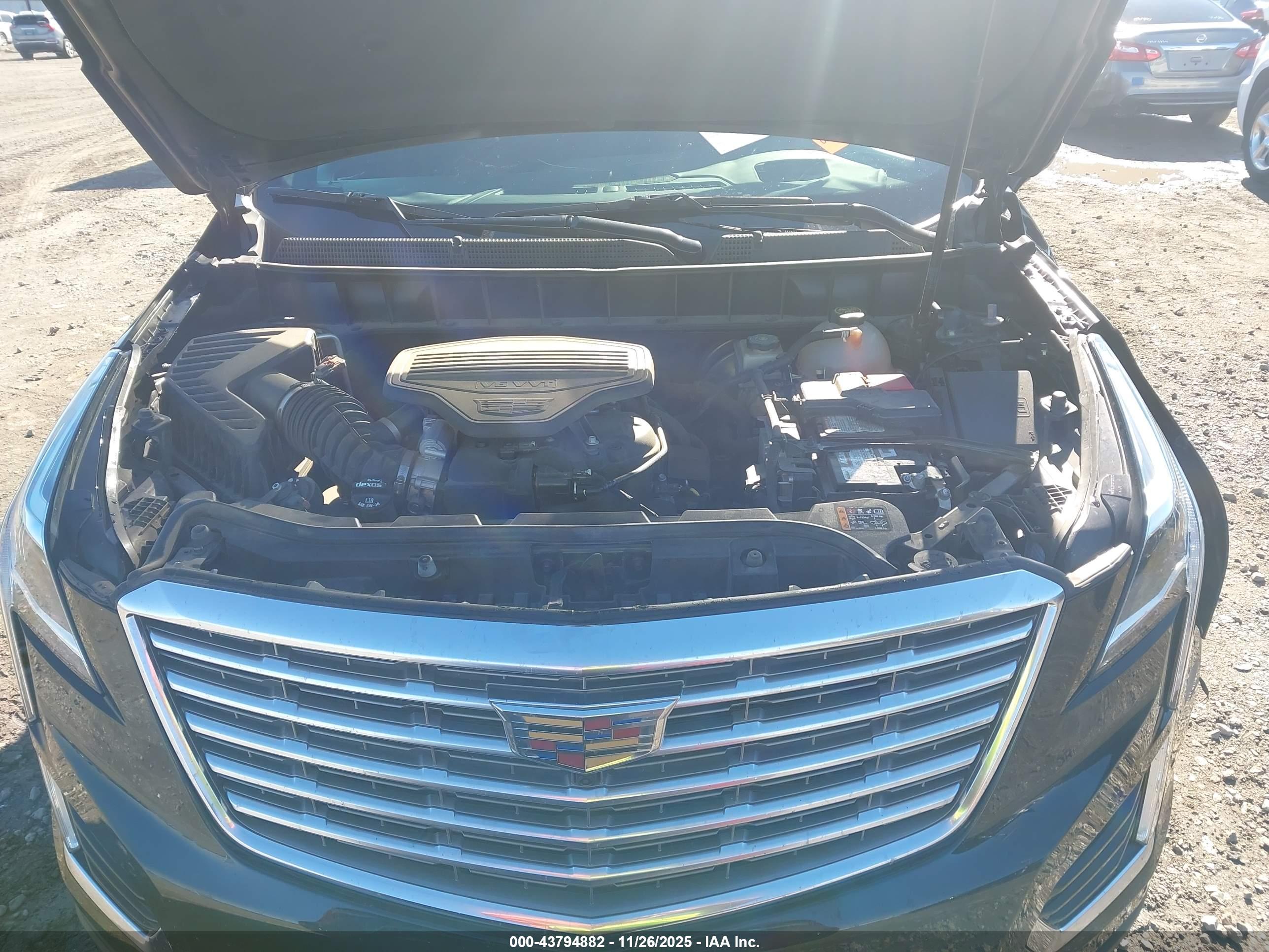 CADILLAC XT5 image 10