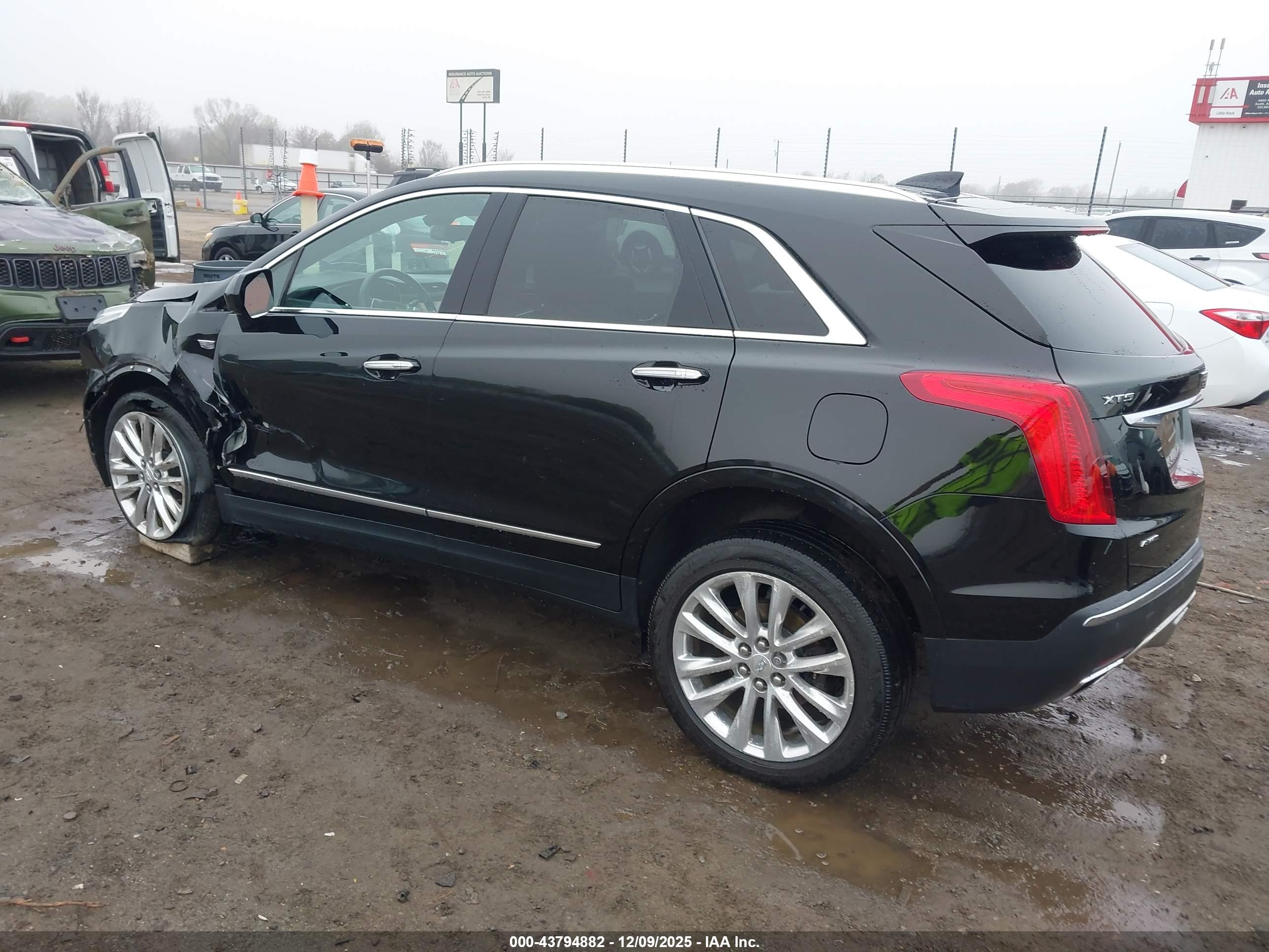 CADILLAC XT5 image 3