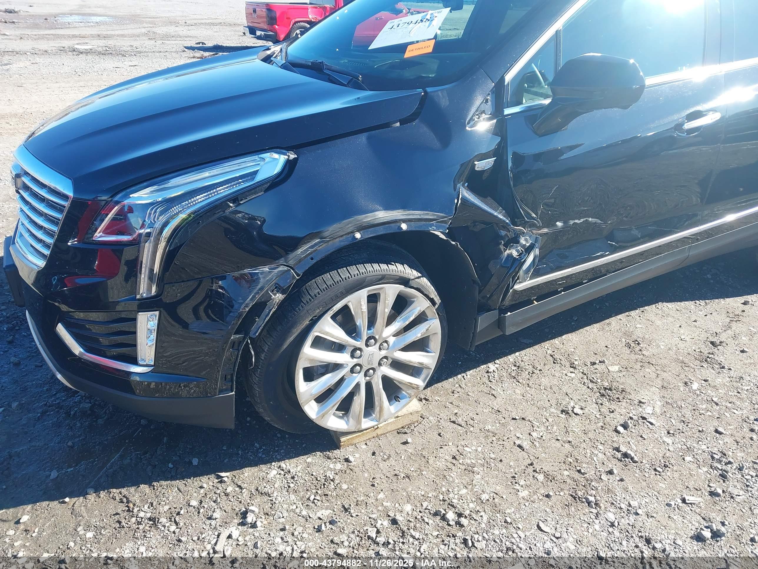 CADILLAC XT5 image 6