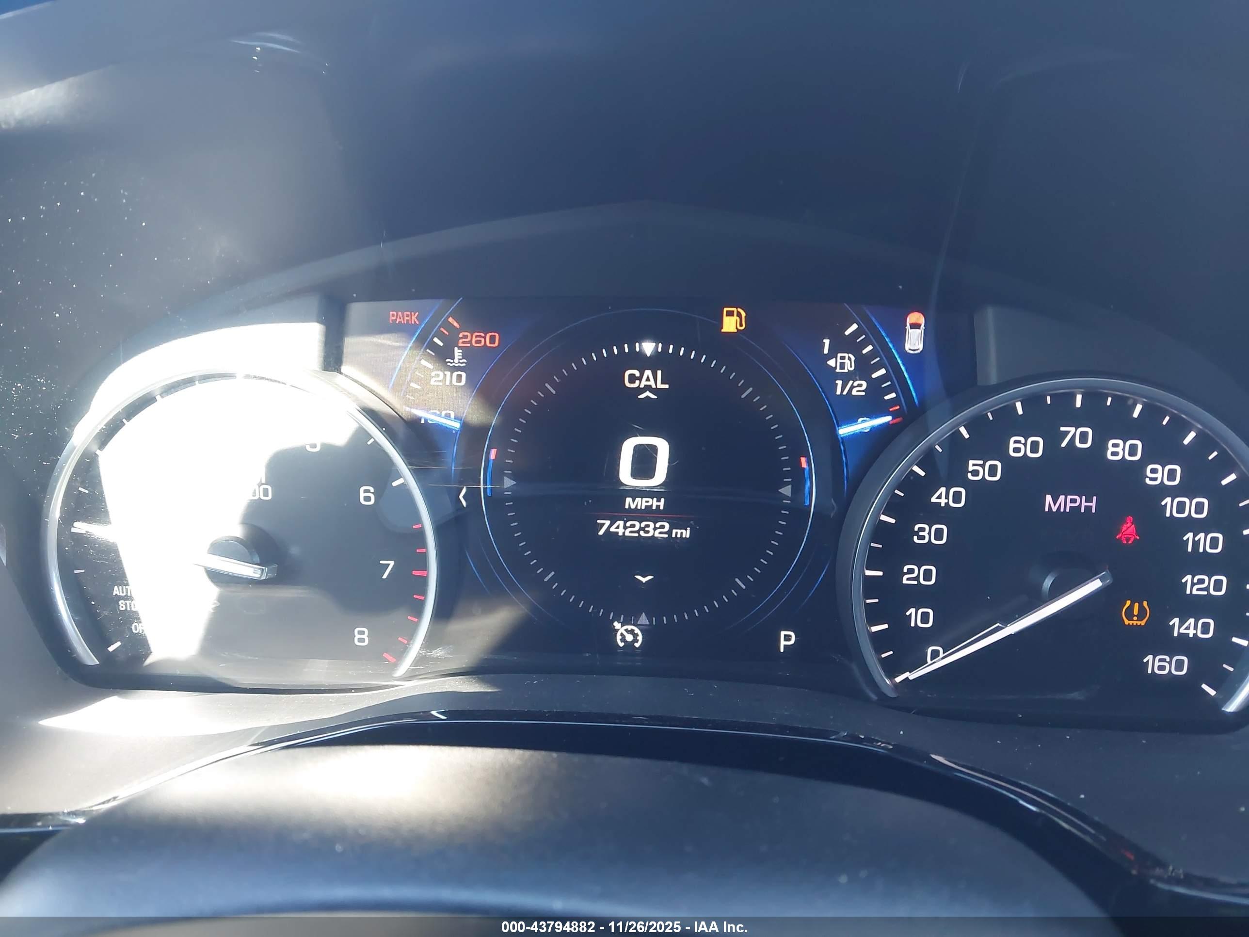 CADILLAC XT5 image 7