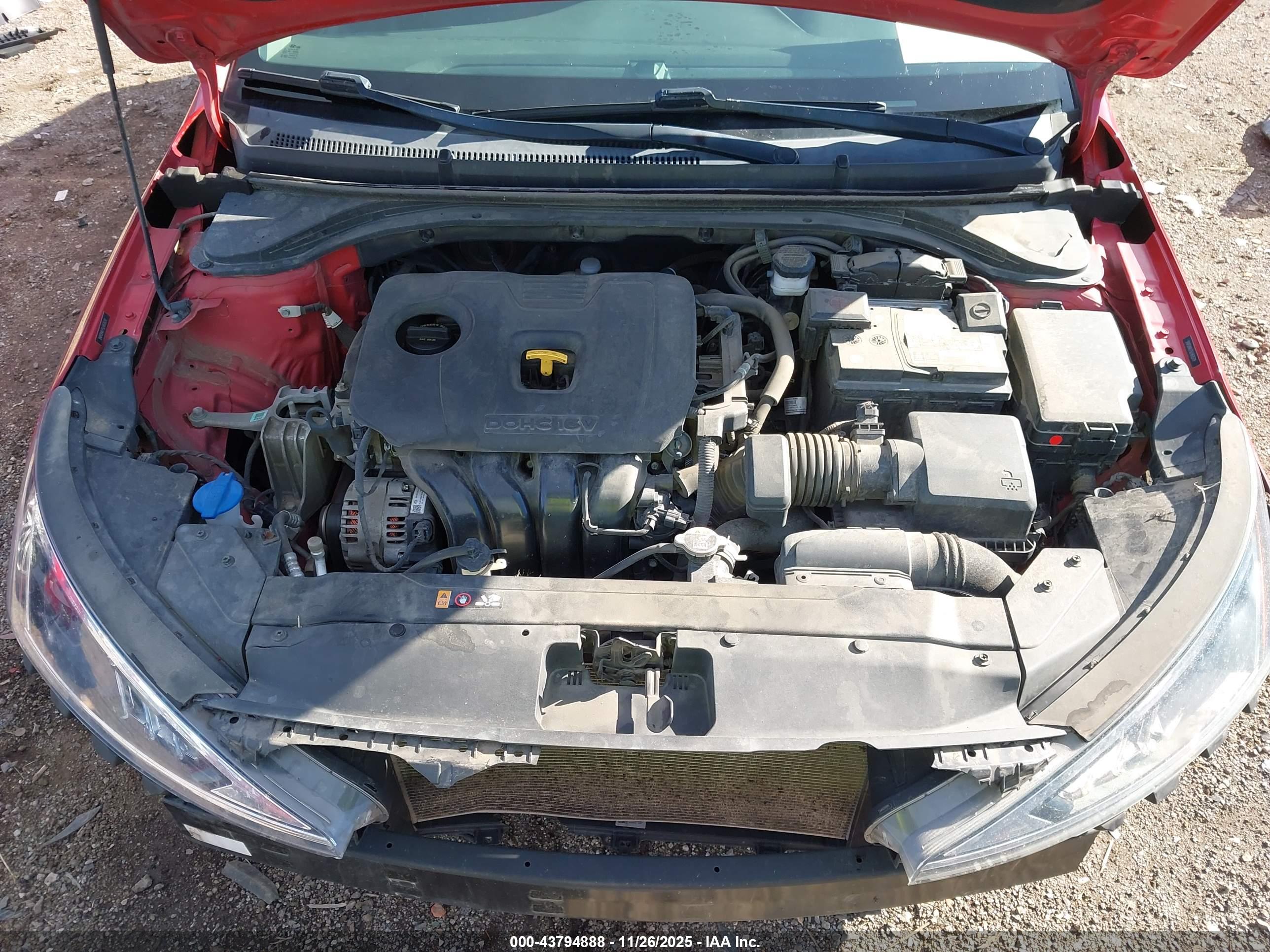 HYUNDAI ELANTRA image 10