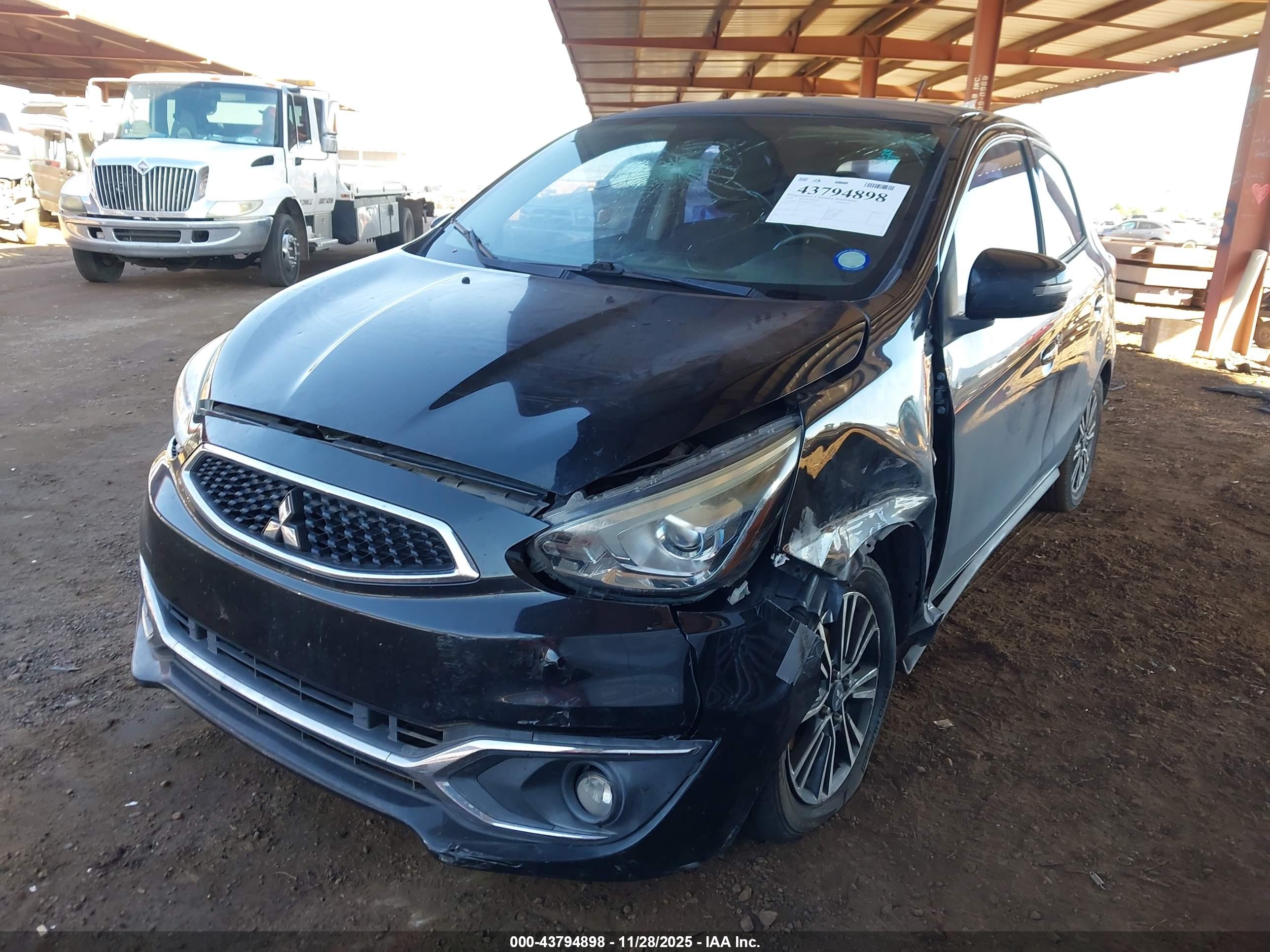 MITSUBISHI MIRAGE image 2