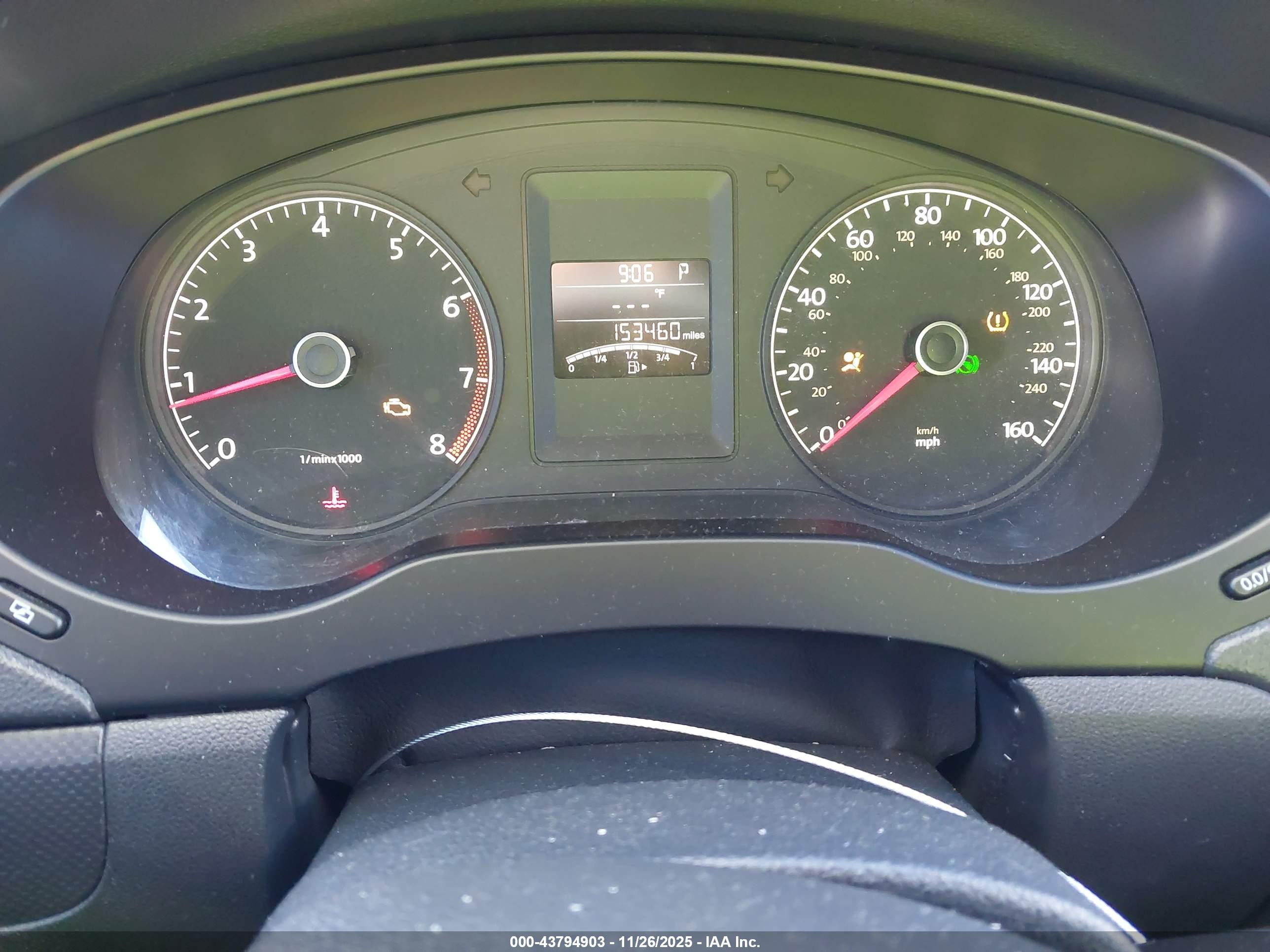 VOLKSWAGEN JETTA image 7