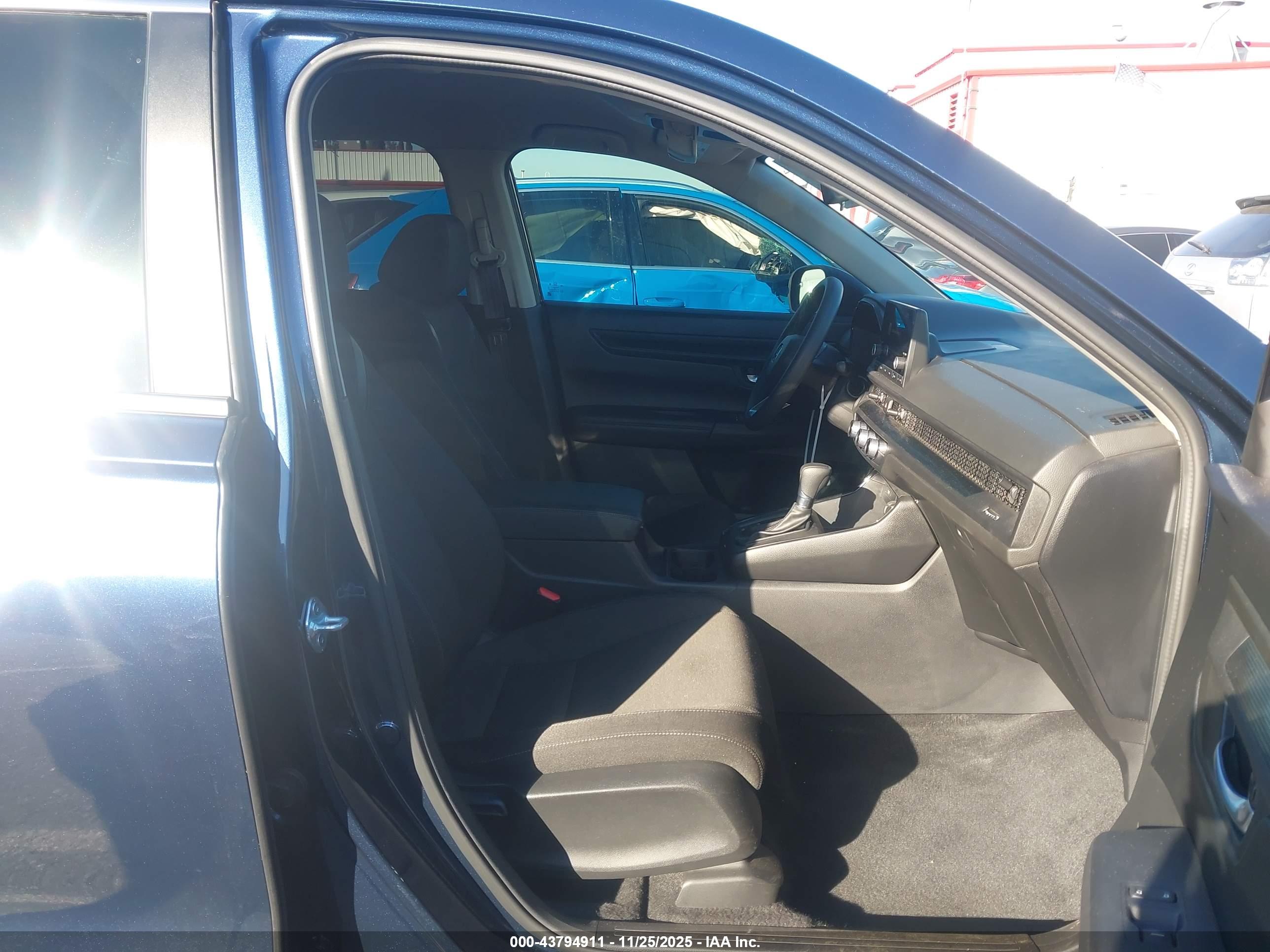 HONDA CR-V image 5