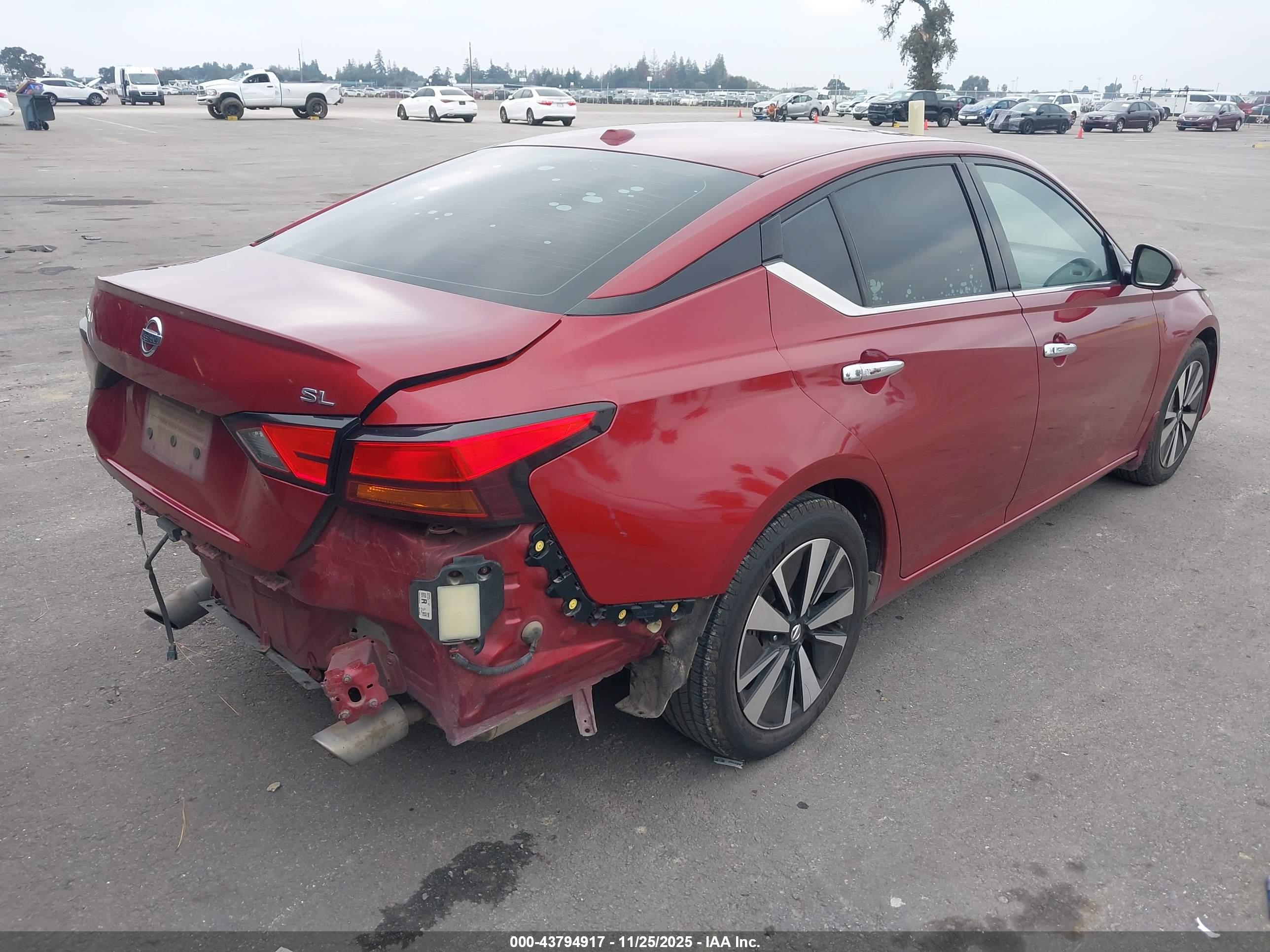 NISSAN ALTIMA image 4