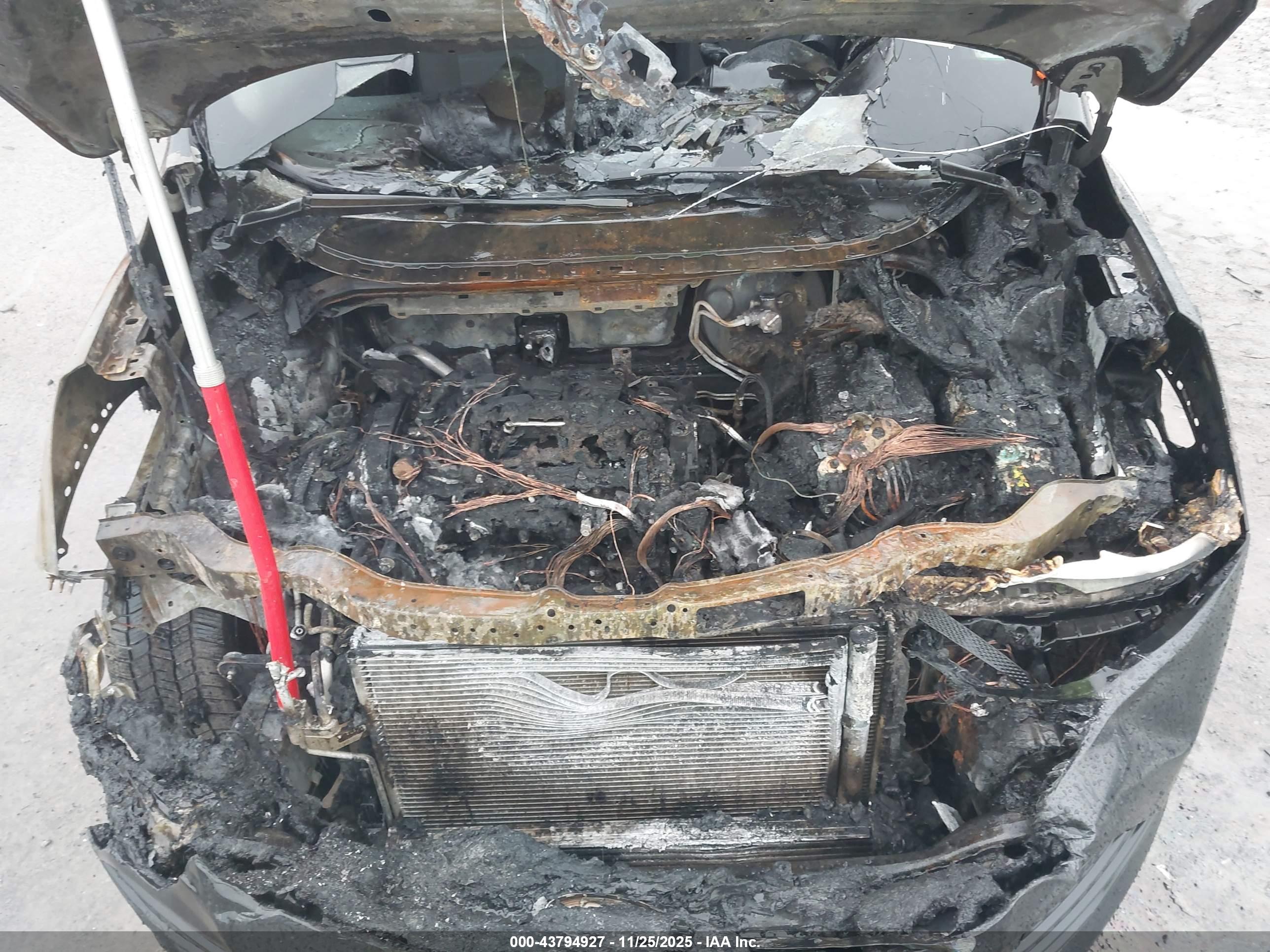 FORD ESCAPE image 10