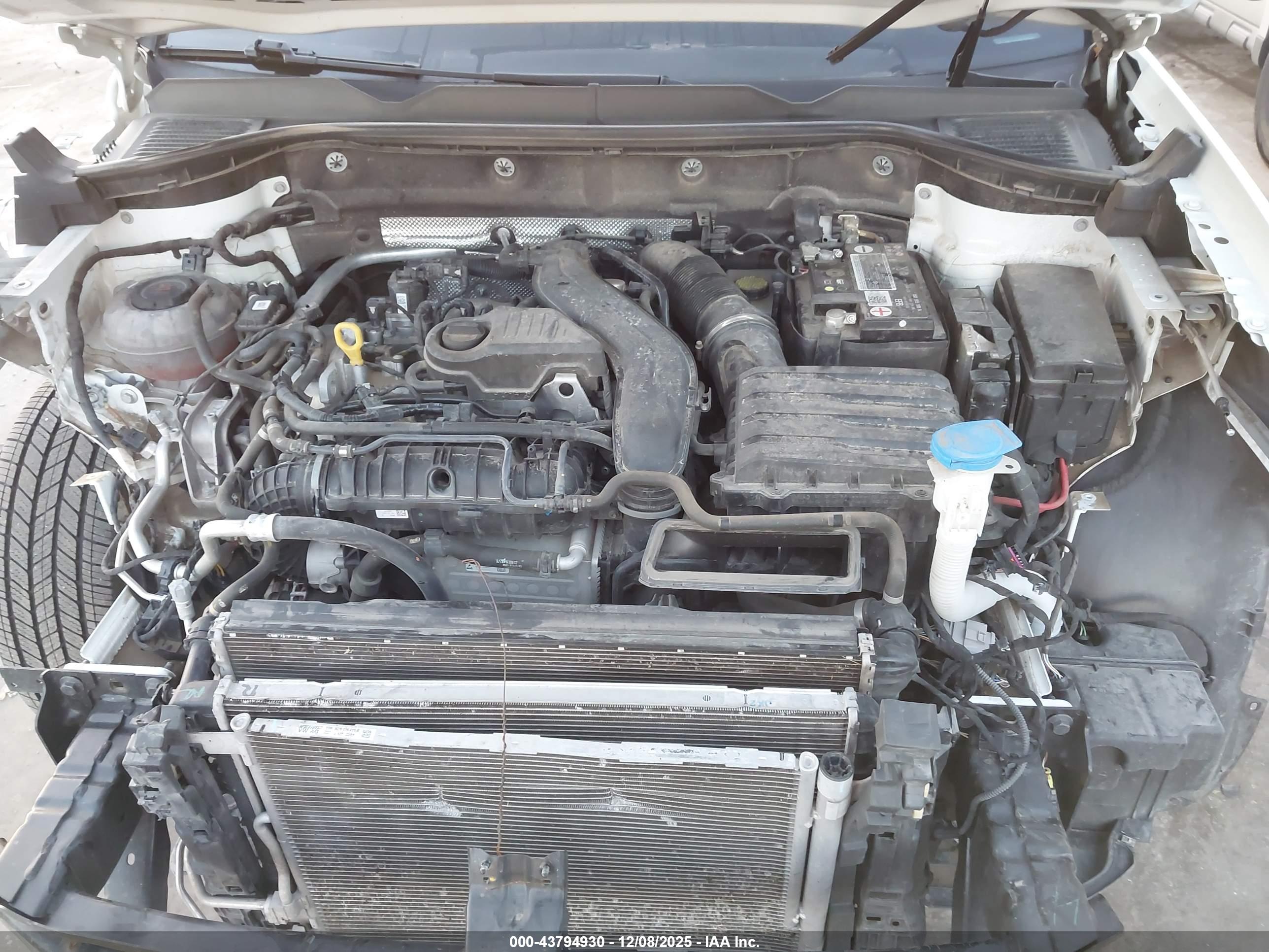 VOLKSWAGEN TAOS image 10