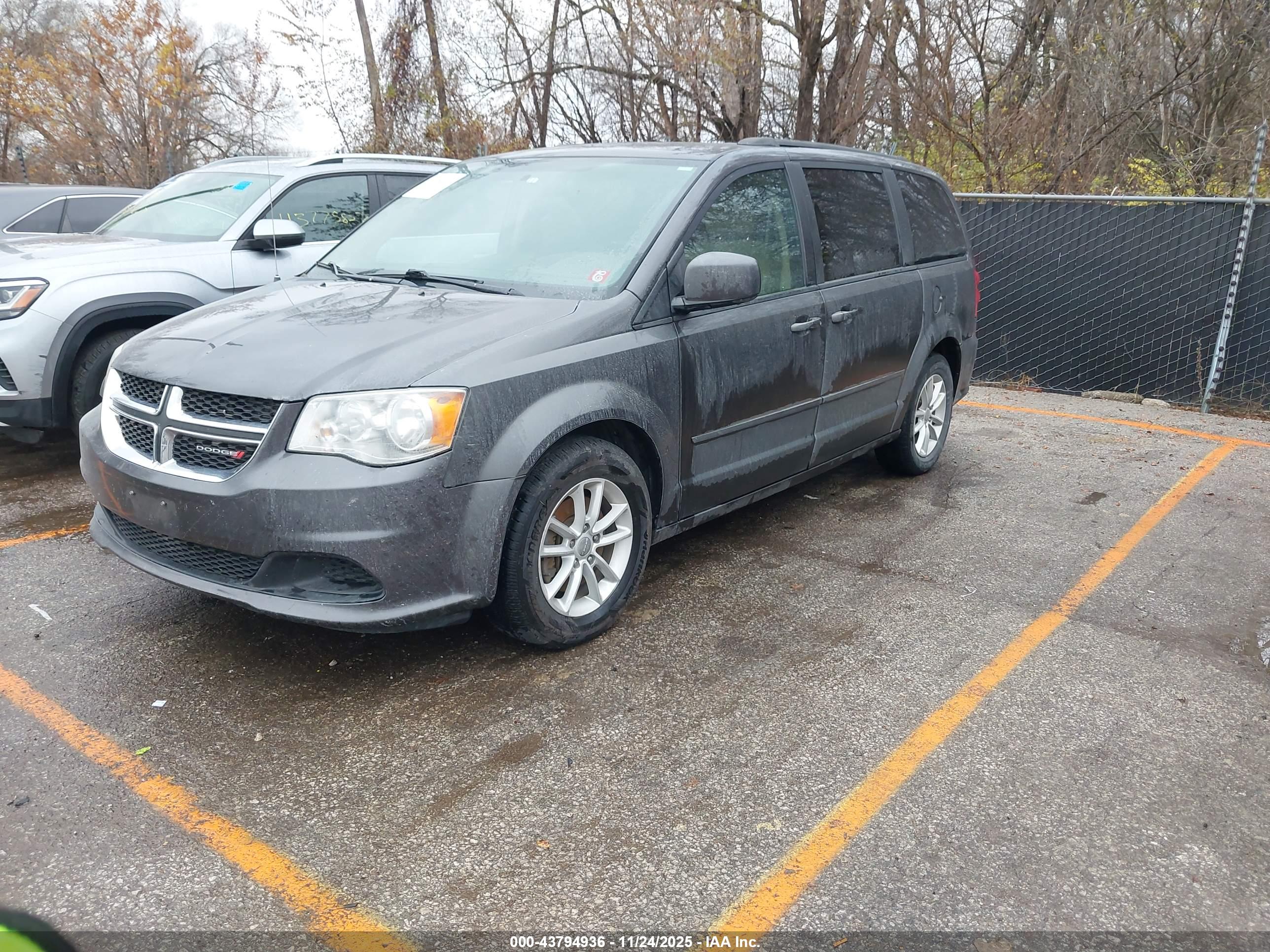 DODGE GRAND image 2