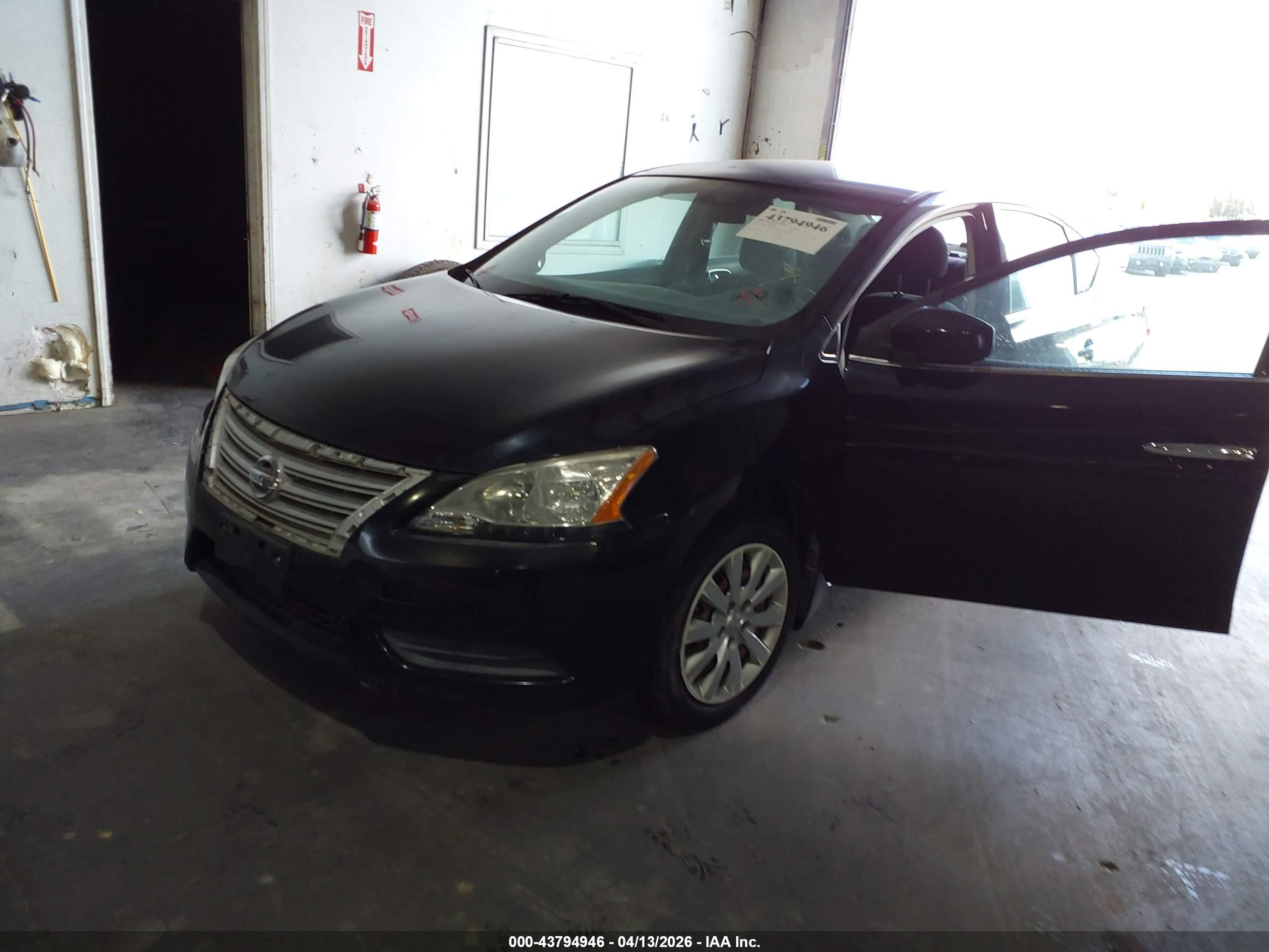 NISSAN SENTRA image 2