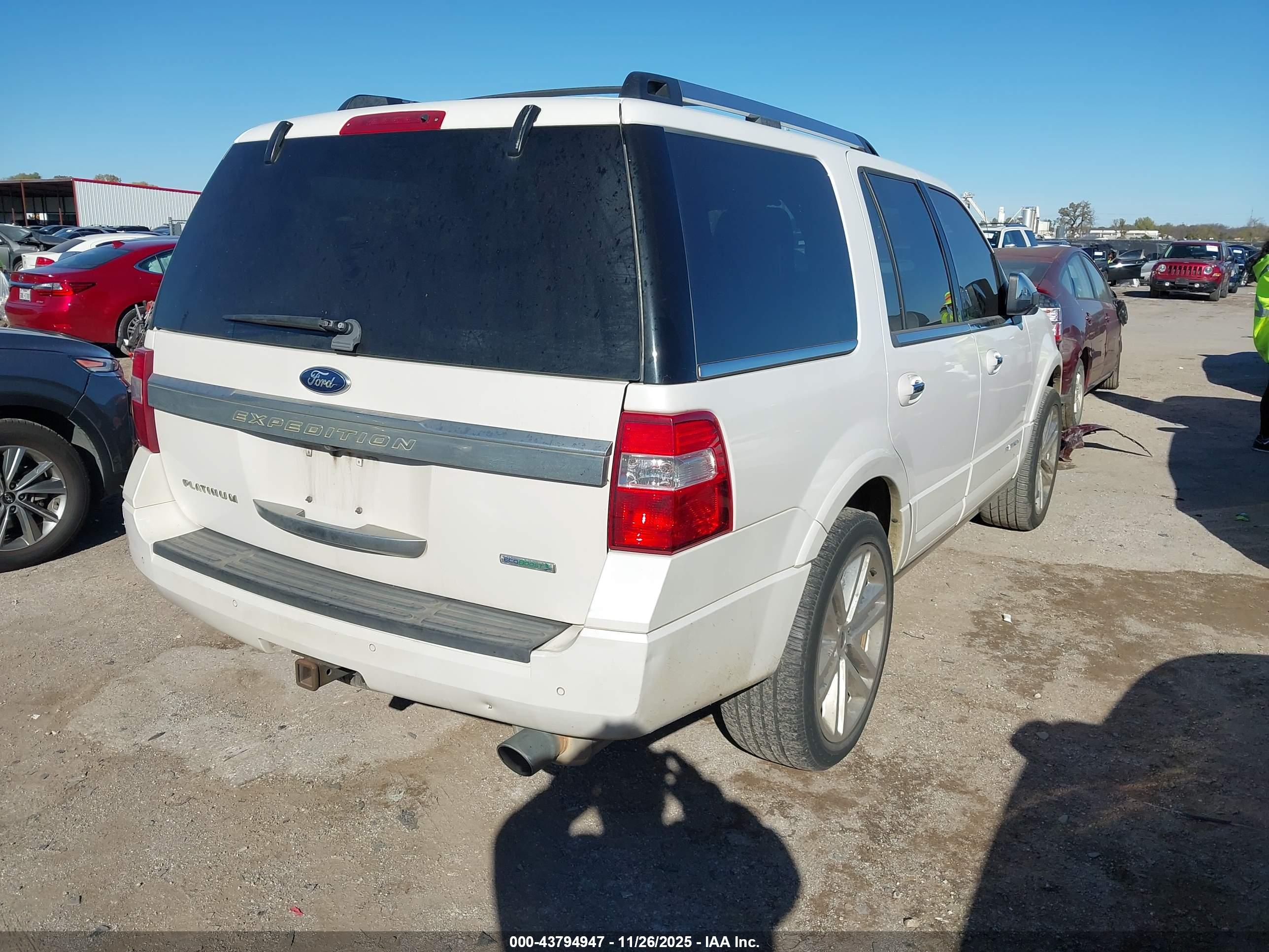 FORD EXPEDITION image 4