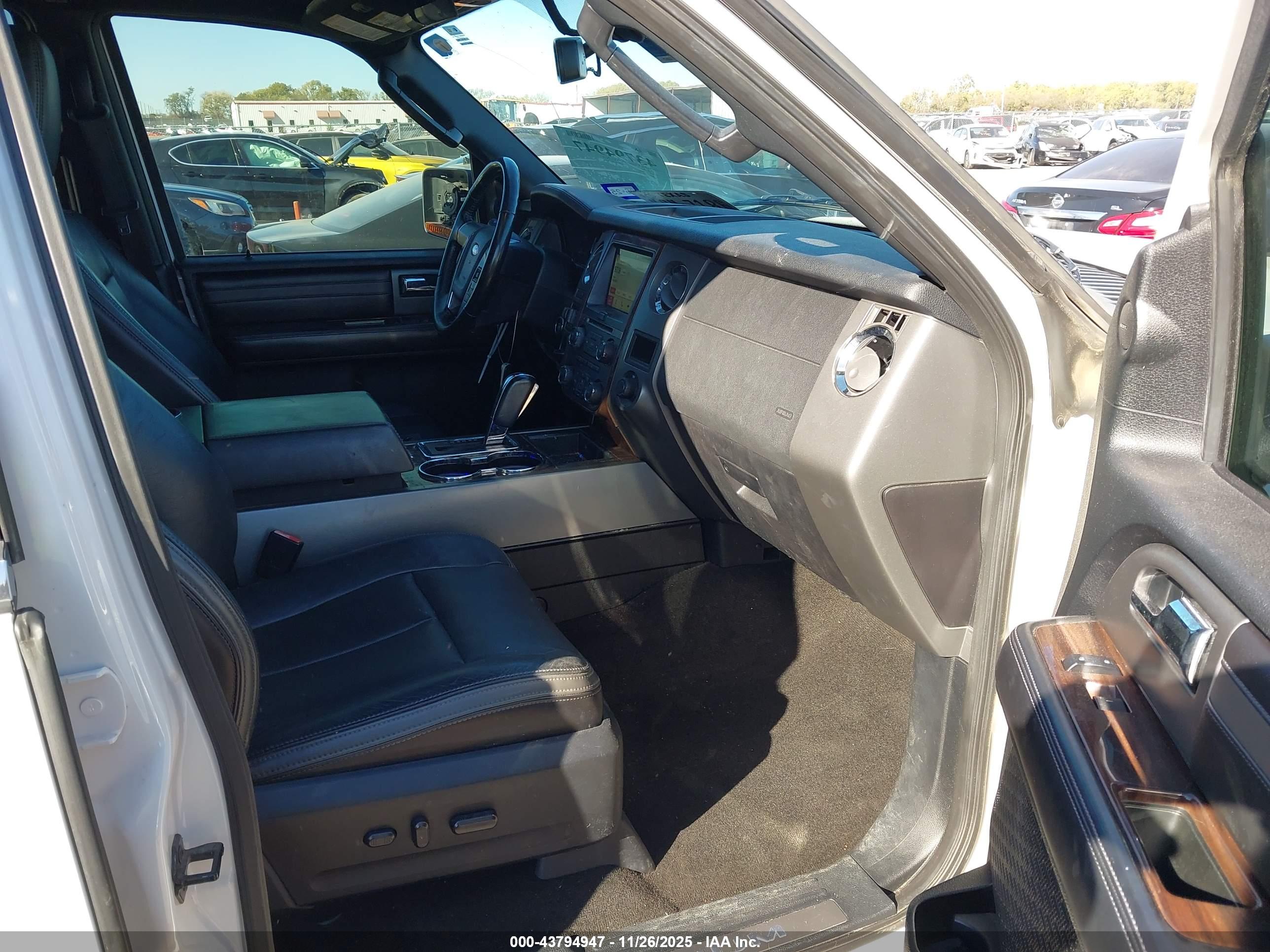 FORD EXPEDITION image 5