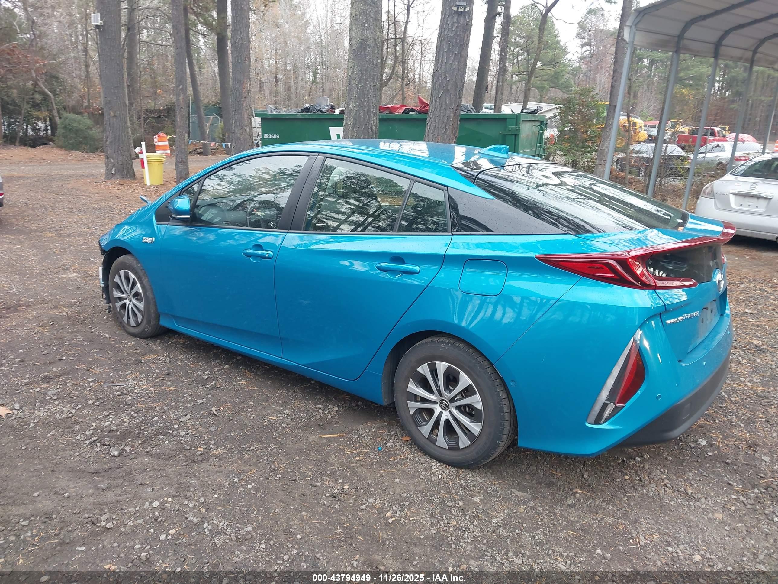 TOYOTA PRIUS image 3
