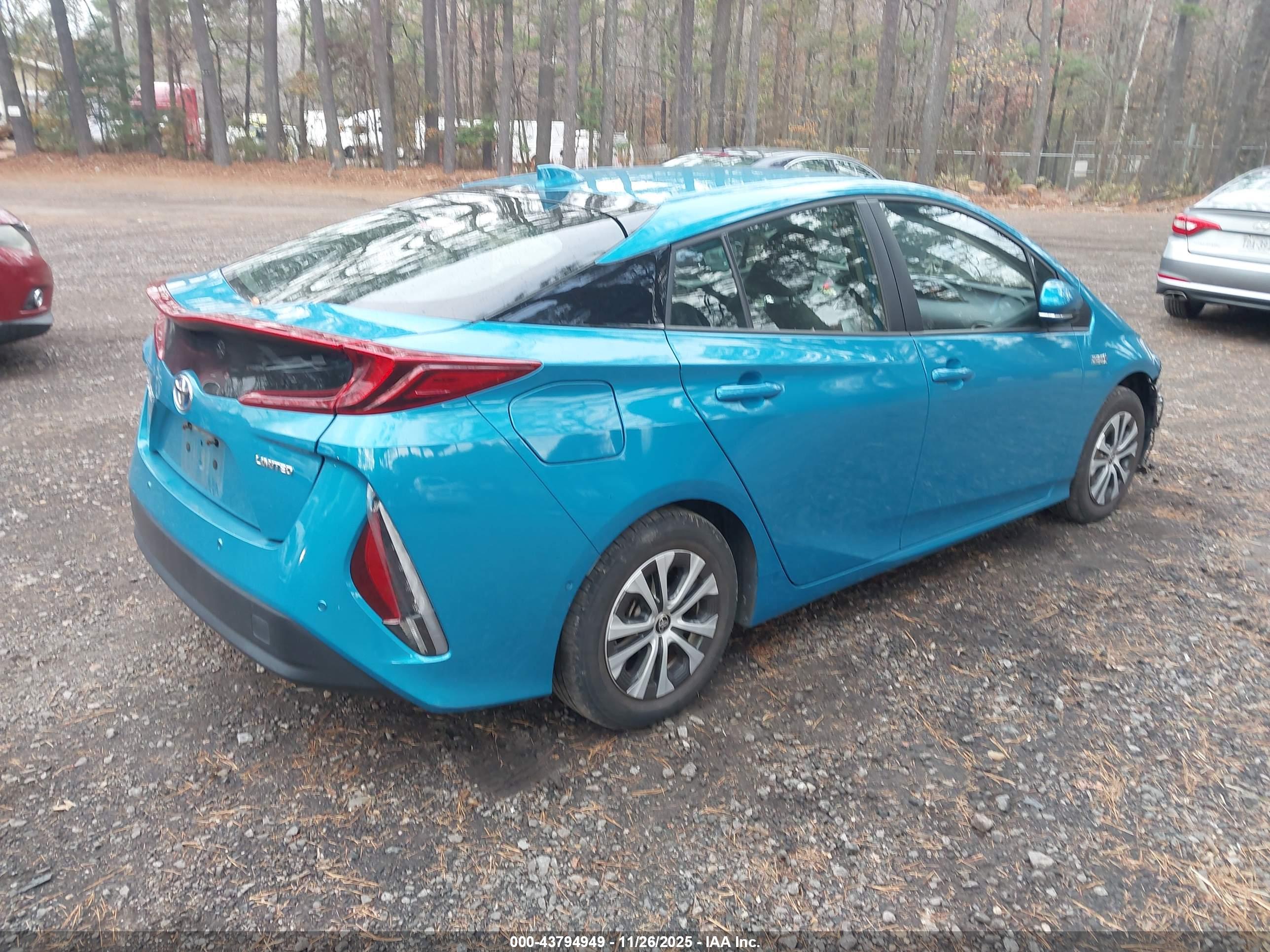 TOYOTA PRIUS image 4