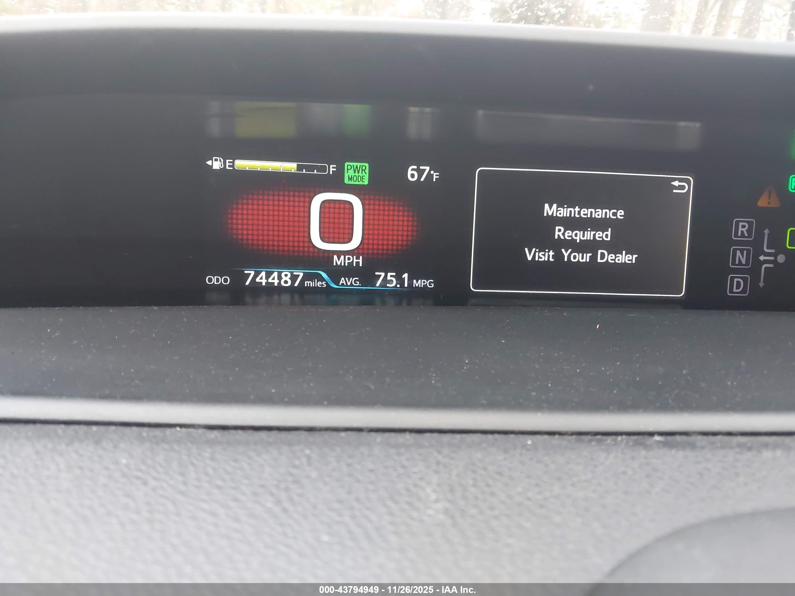 TOYOTA PRIUS image 7